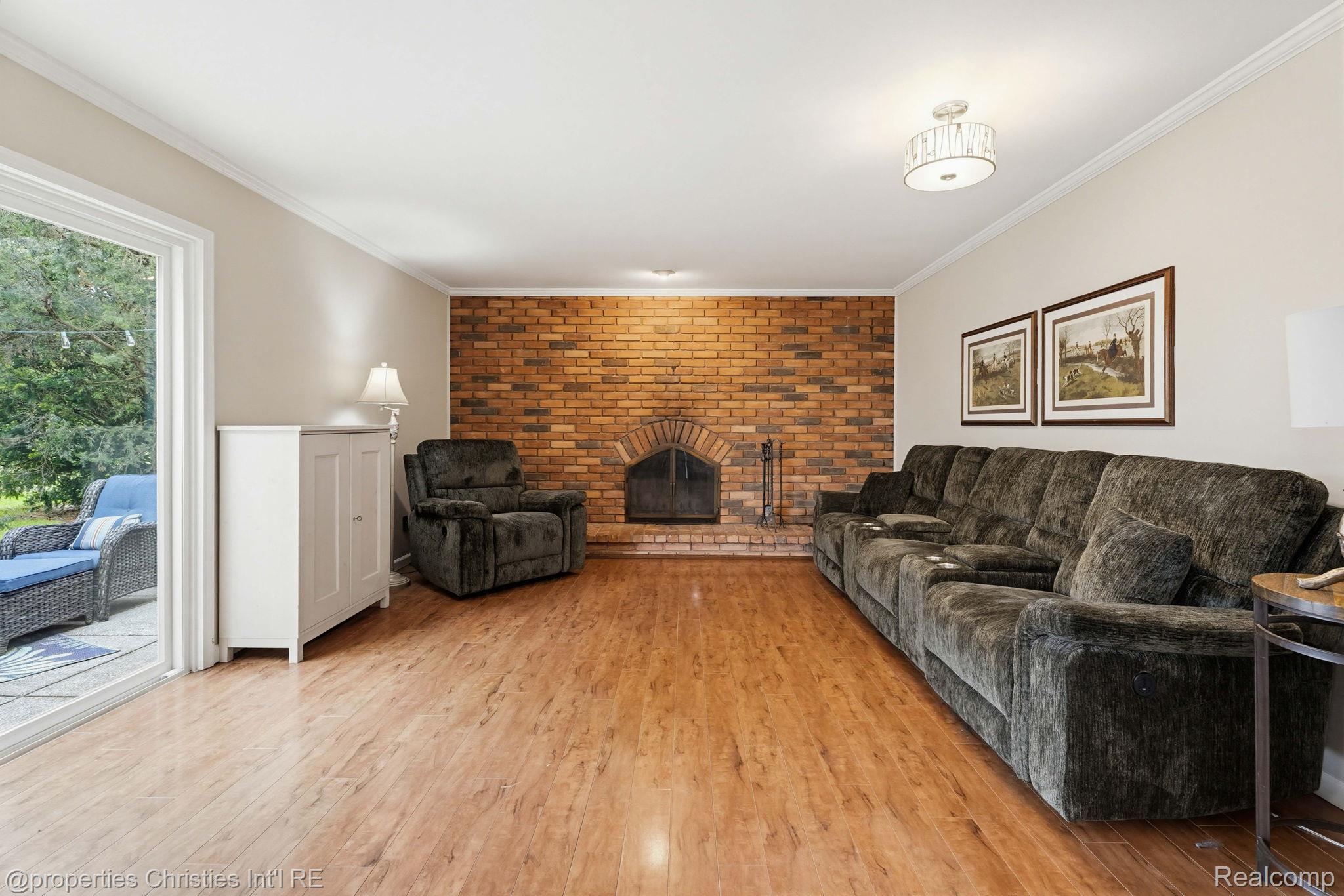 8648 Tamarack Drive