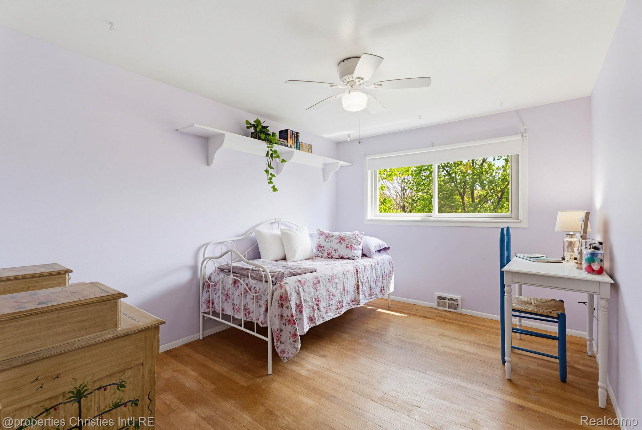 8648 Tamarack Drive