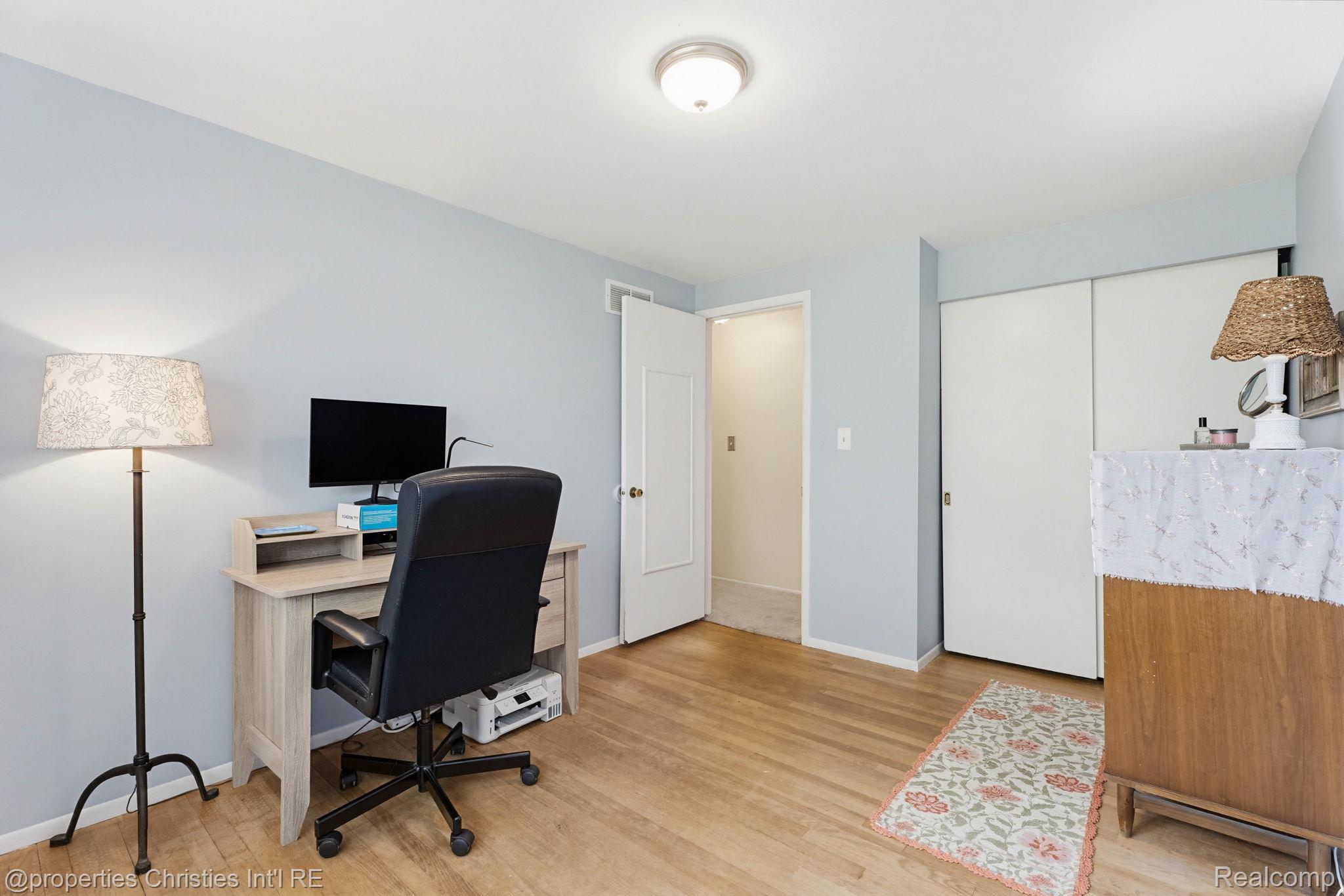 8648 Tamarack Drive
