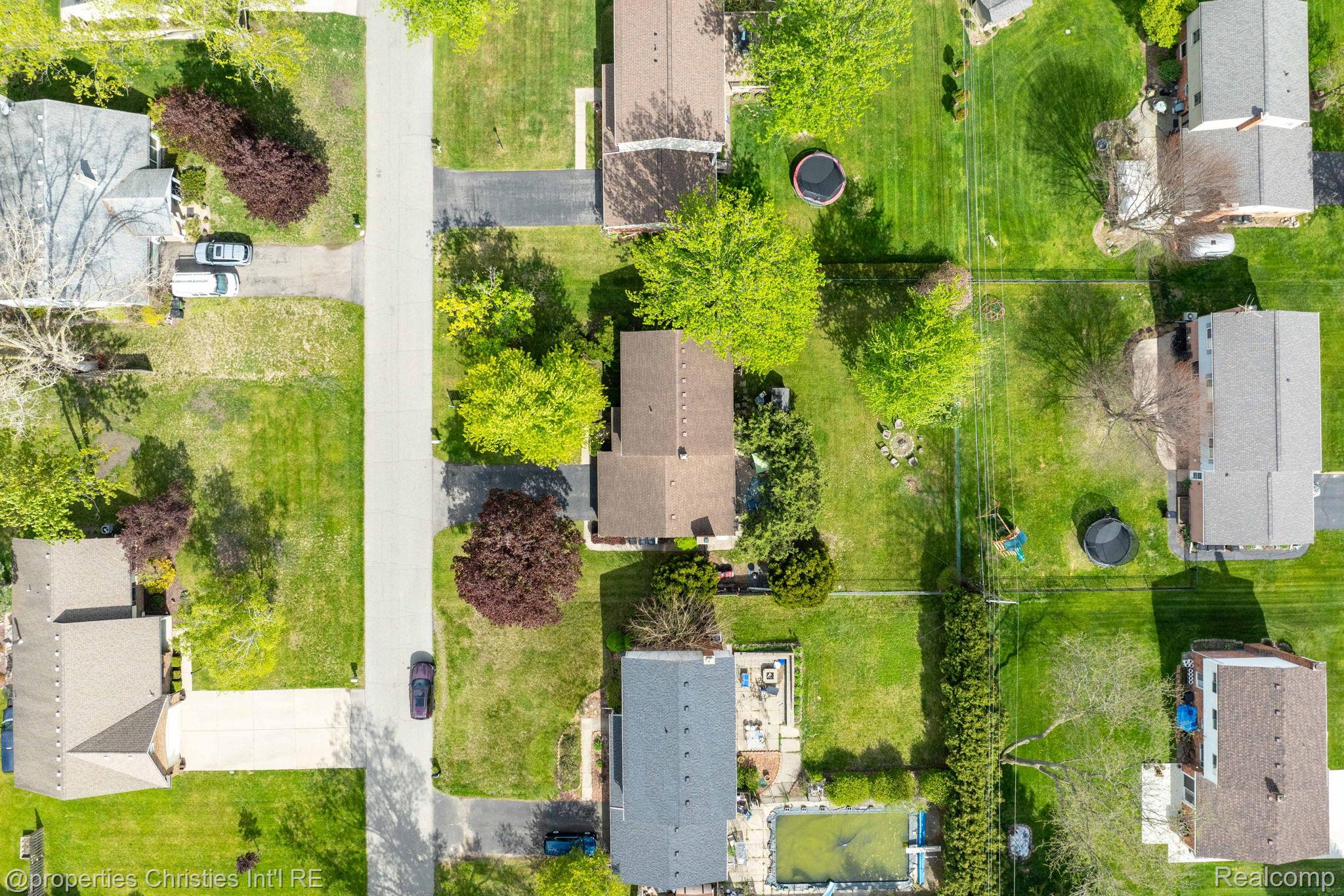 8648 Tamarack Drive