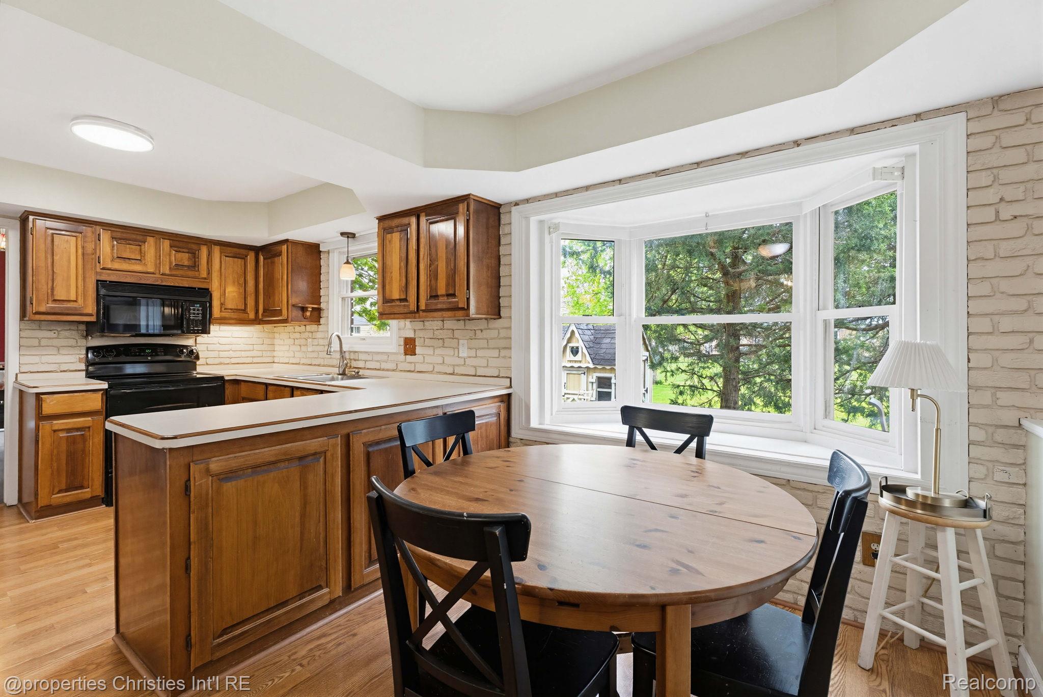 8648 Tamarack Drive