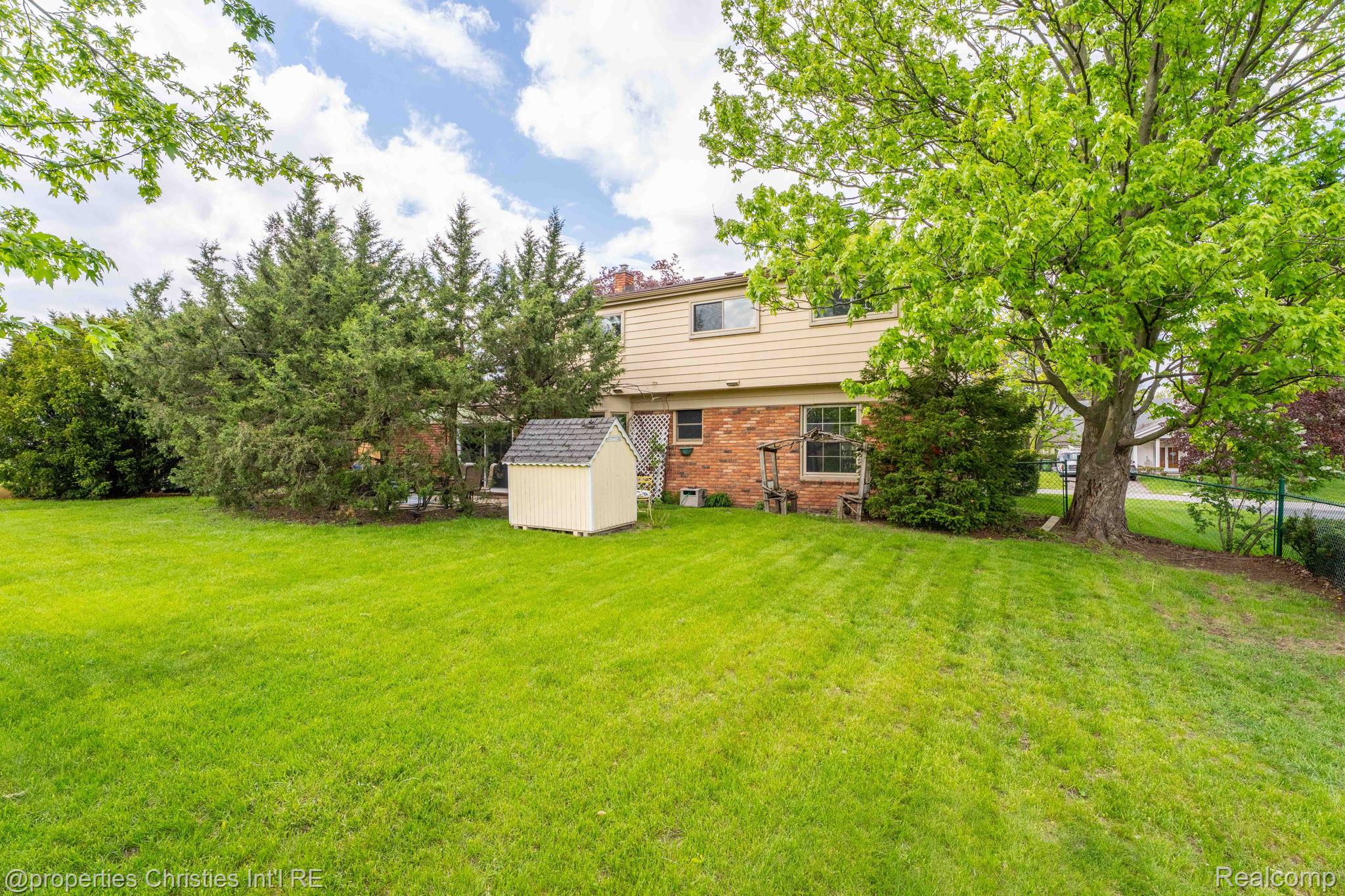 8648 Tamarack Drive
