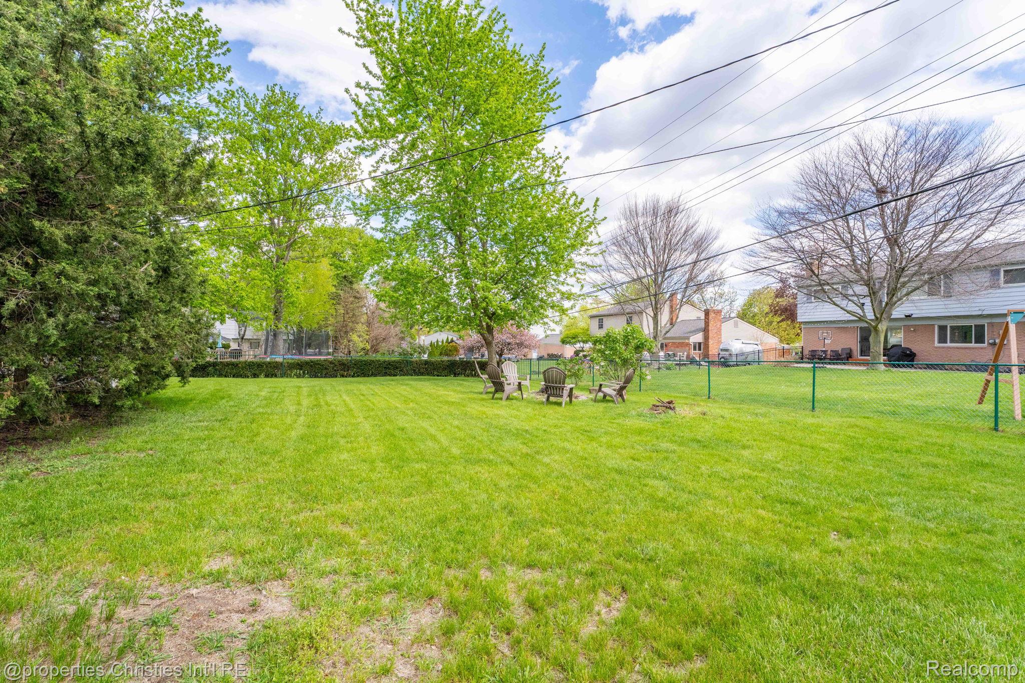8648 Tamarack Drive