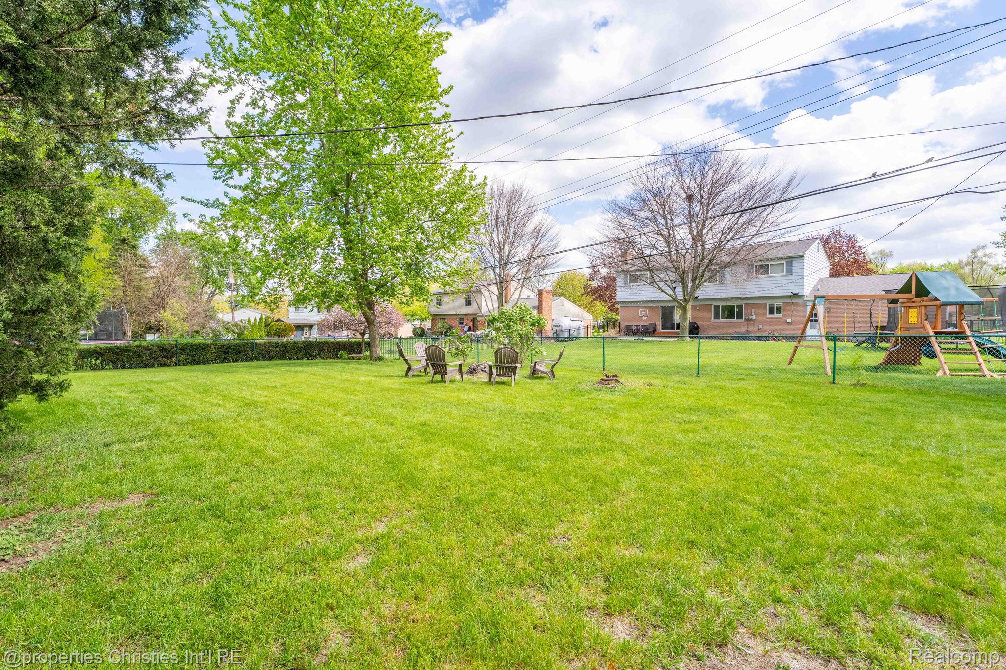8648 Tamarack Drive