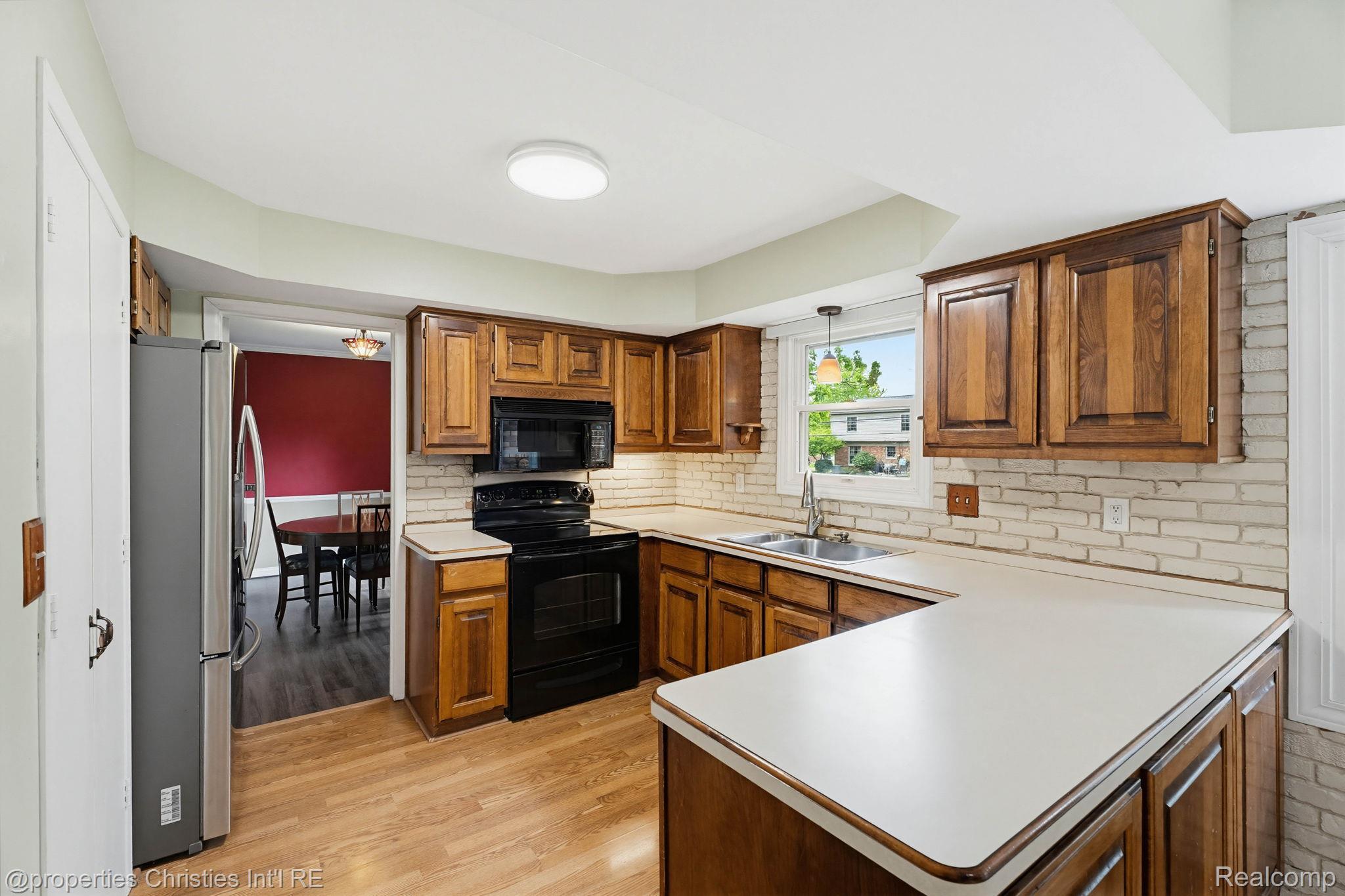 8648 Tamarack Drive