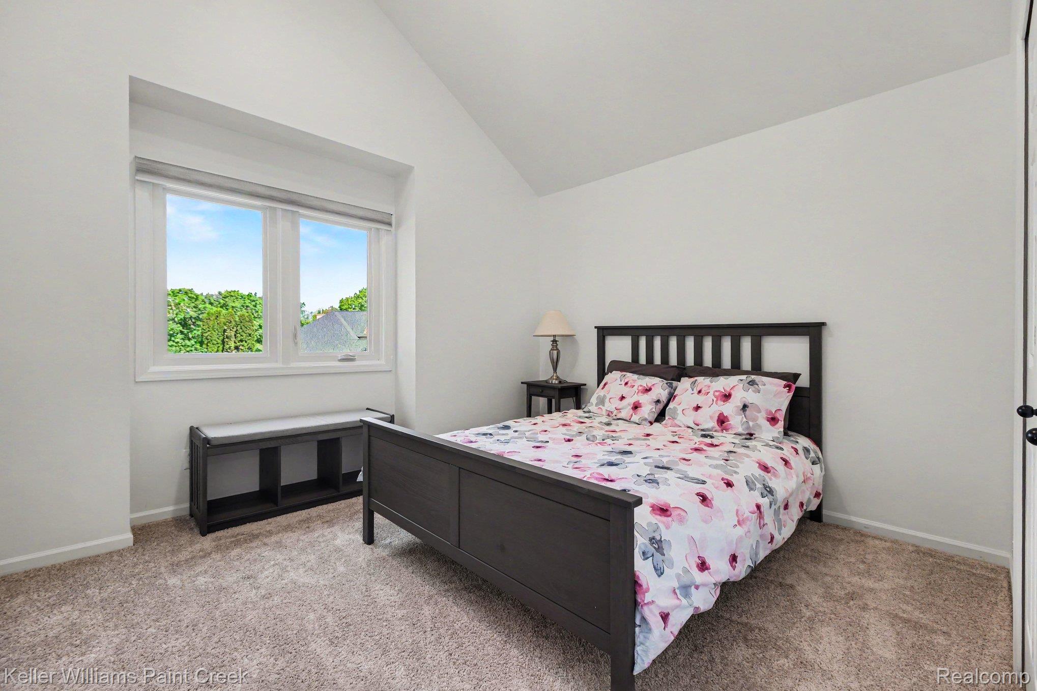 1091 American Elm Street