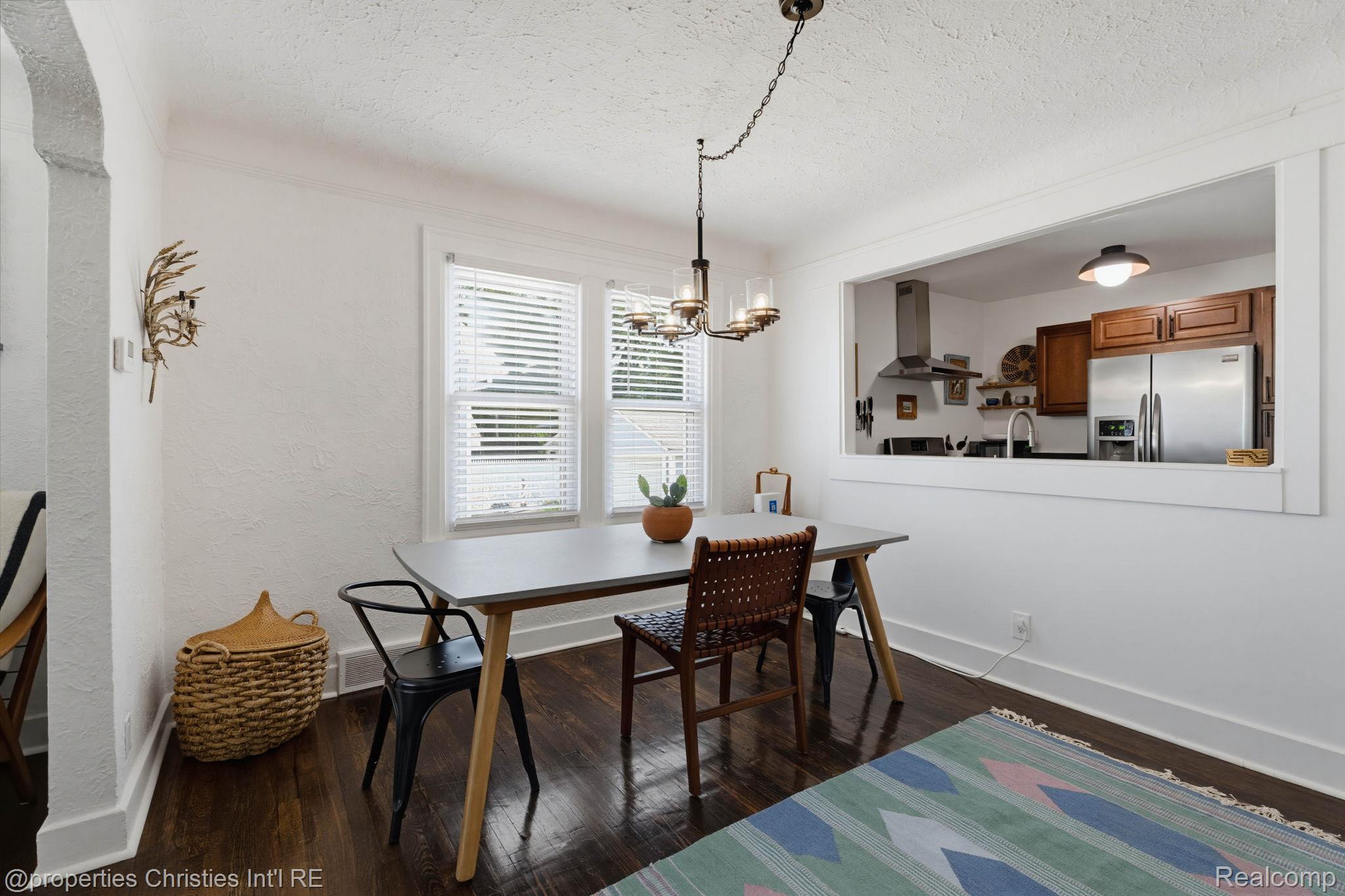 3059 Griffith Avenue