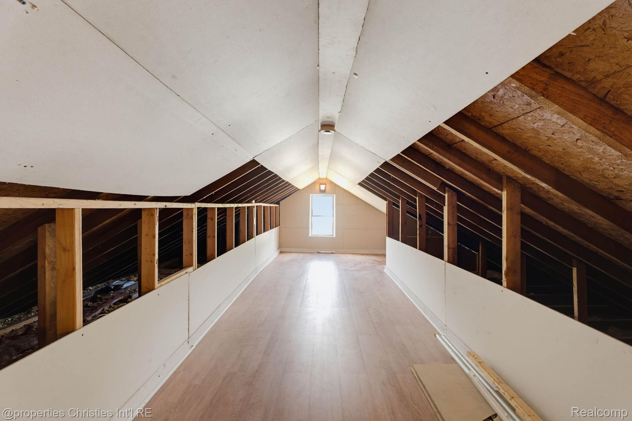 3059 Griffith Avenue