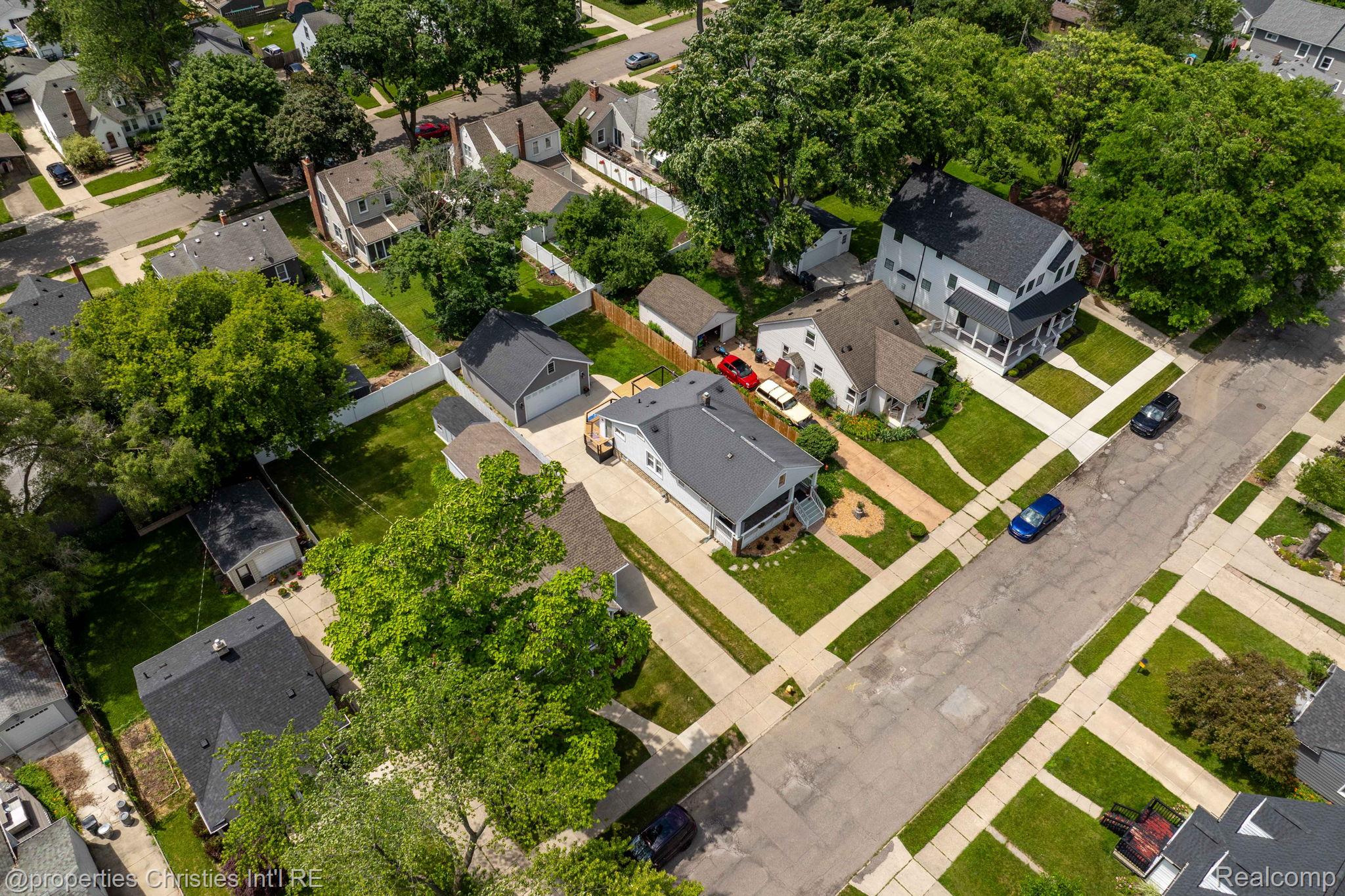 3059 Griffith Avenue