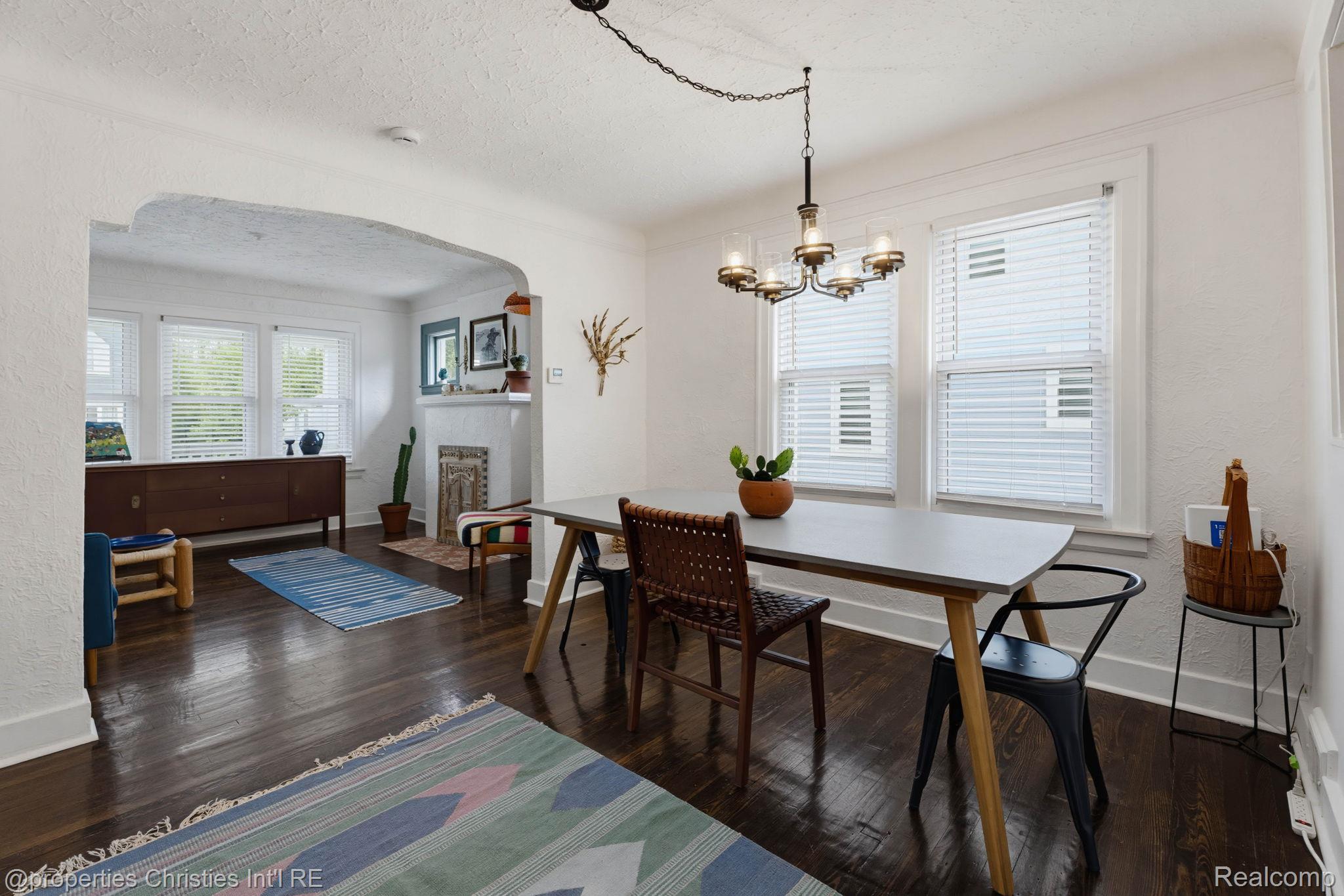 3059 Griffith Avenue
