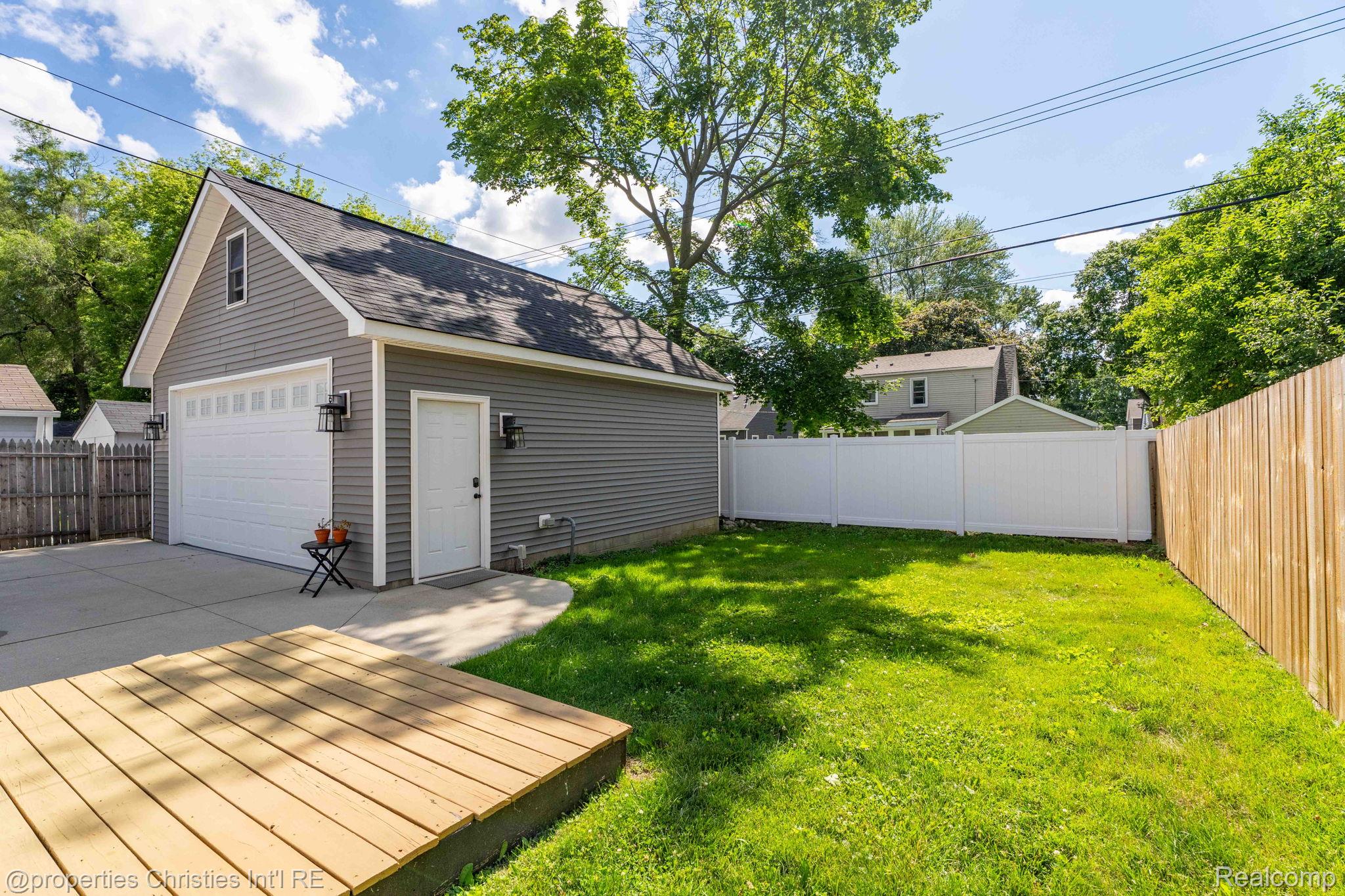 3059 Griffith Avenue