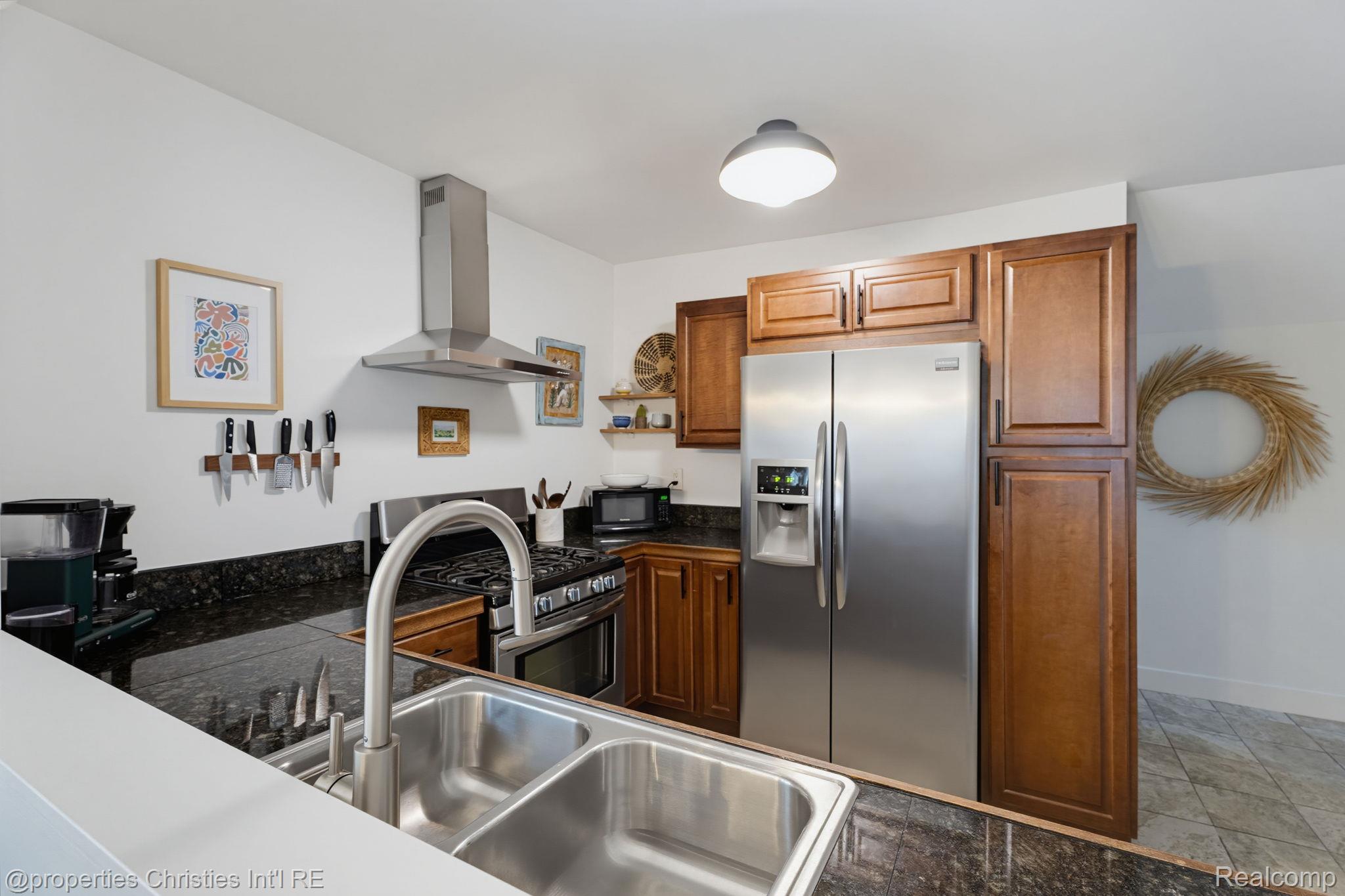 3059 Griffith Avenue