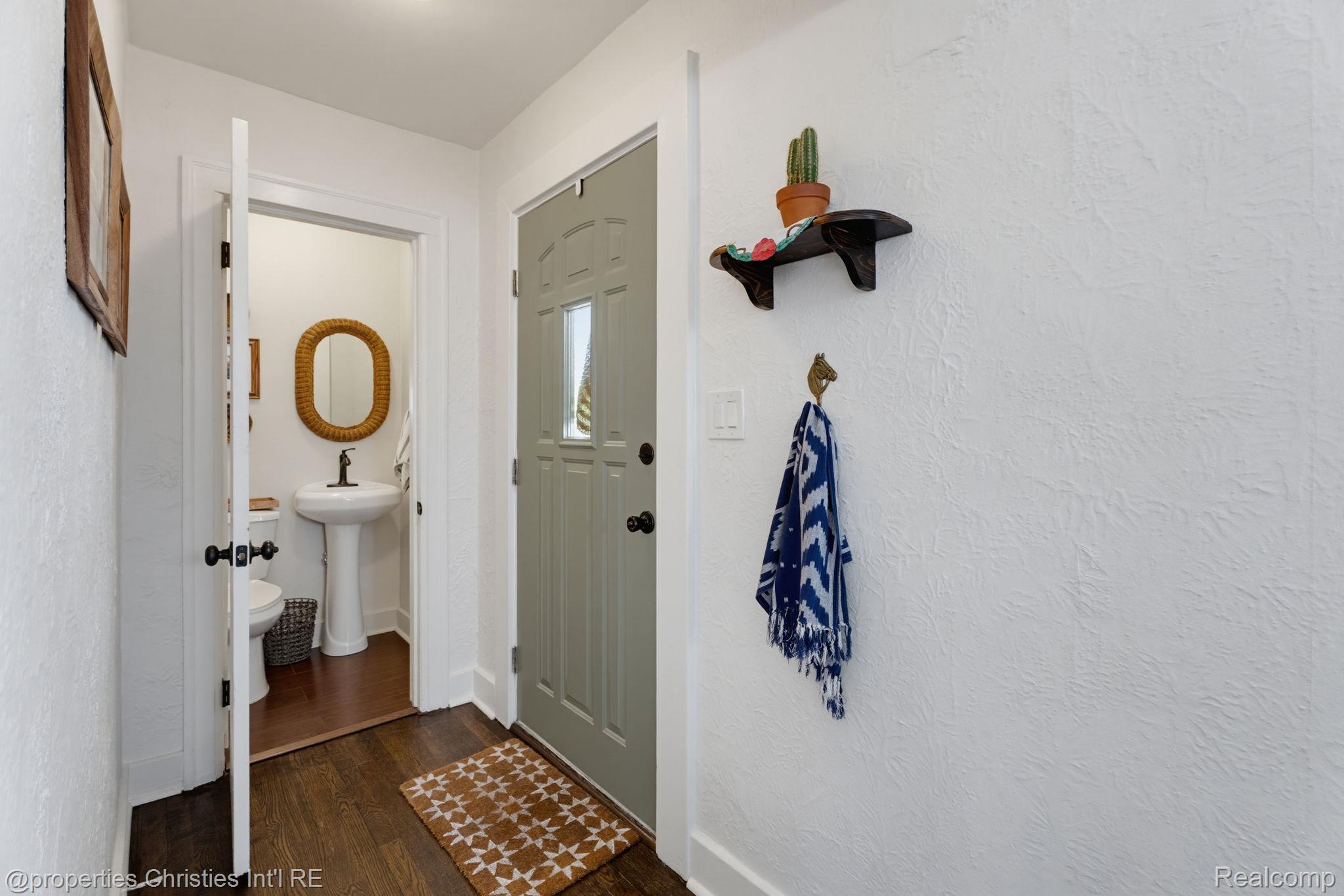 3059 Griffith Avenue