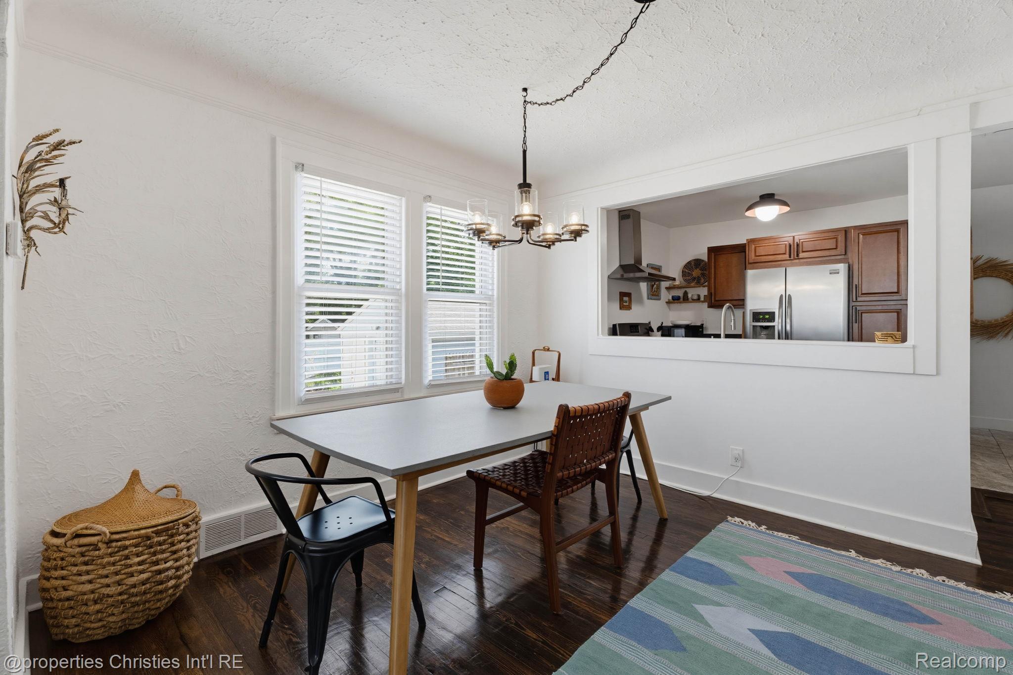 3059 Griffith Avenue