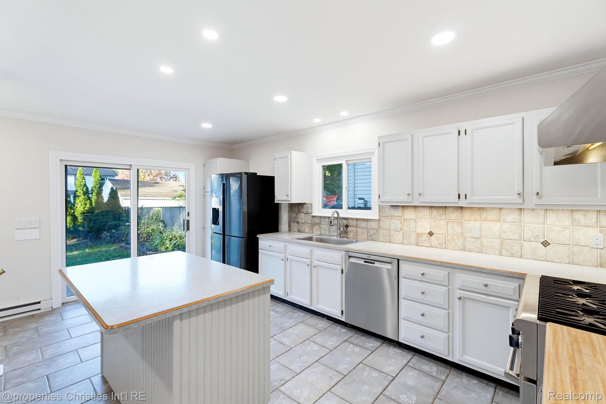 321 Fisher Court