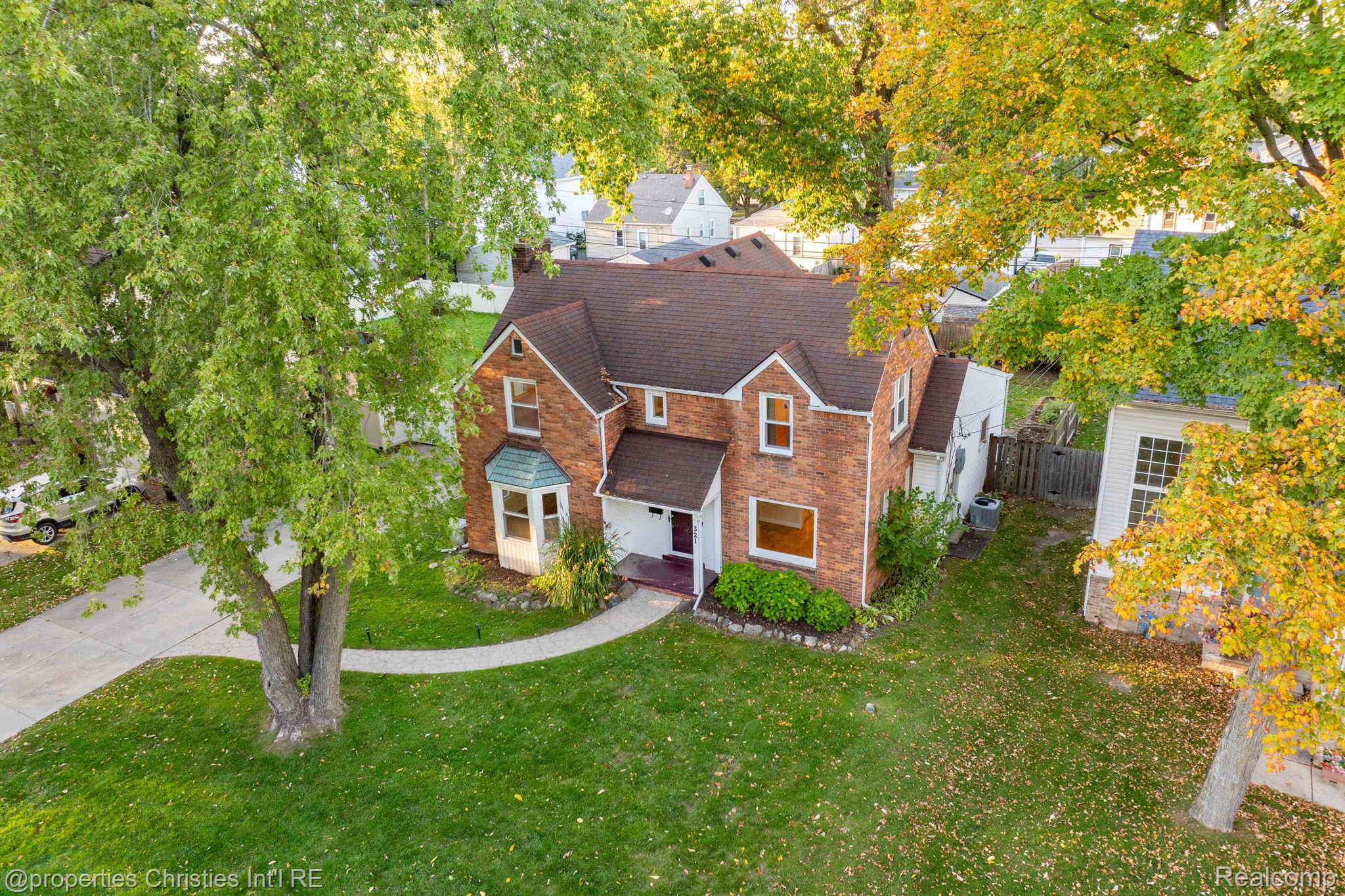 321 Fisher Court