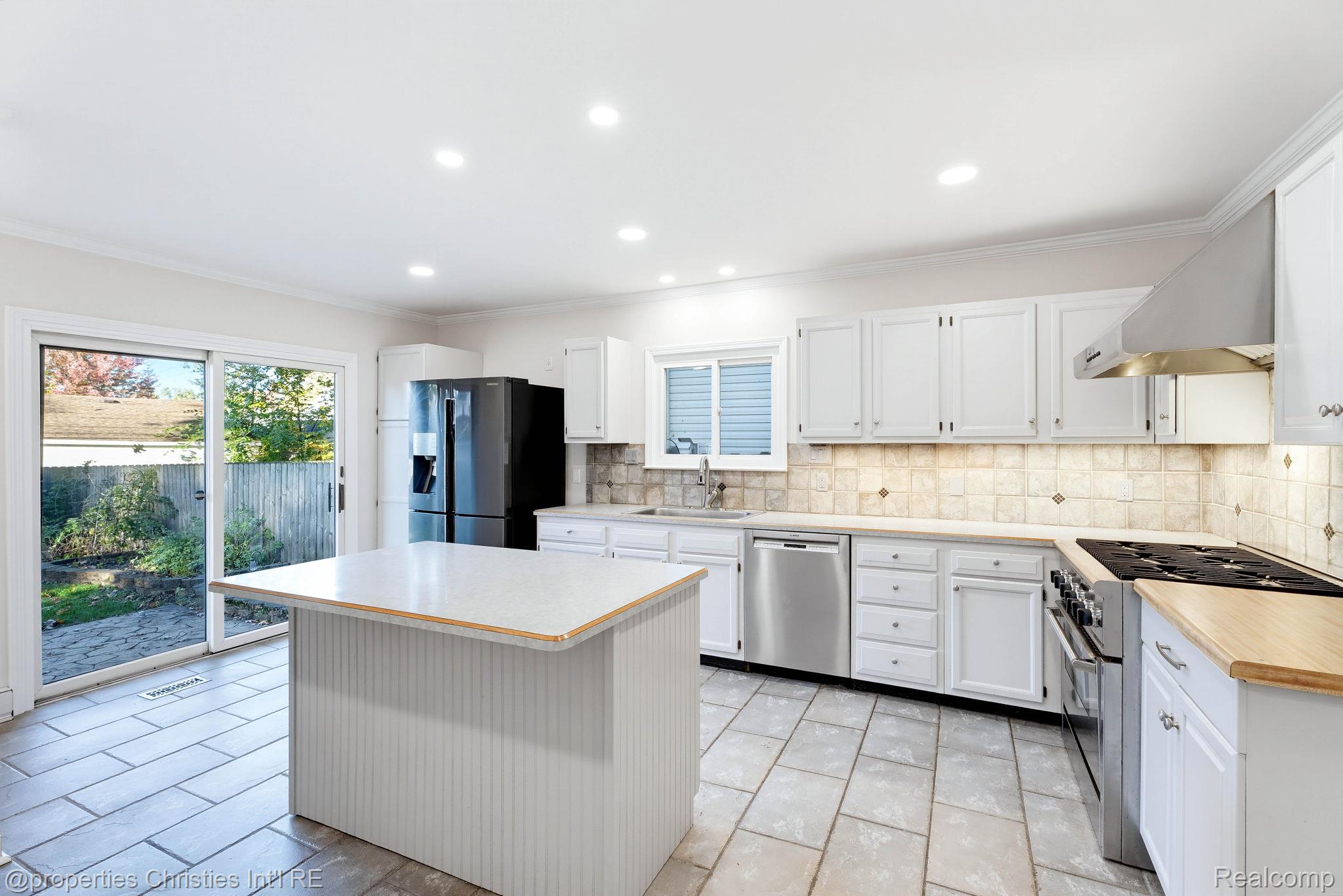 321 Fisher Court