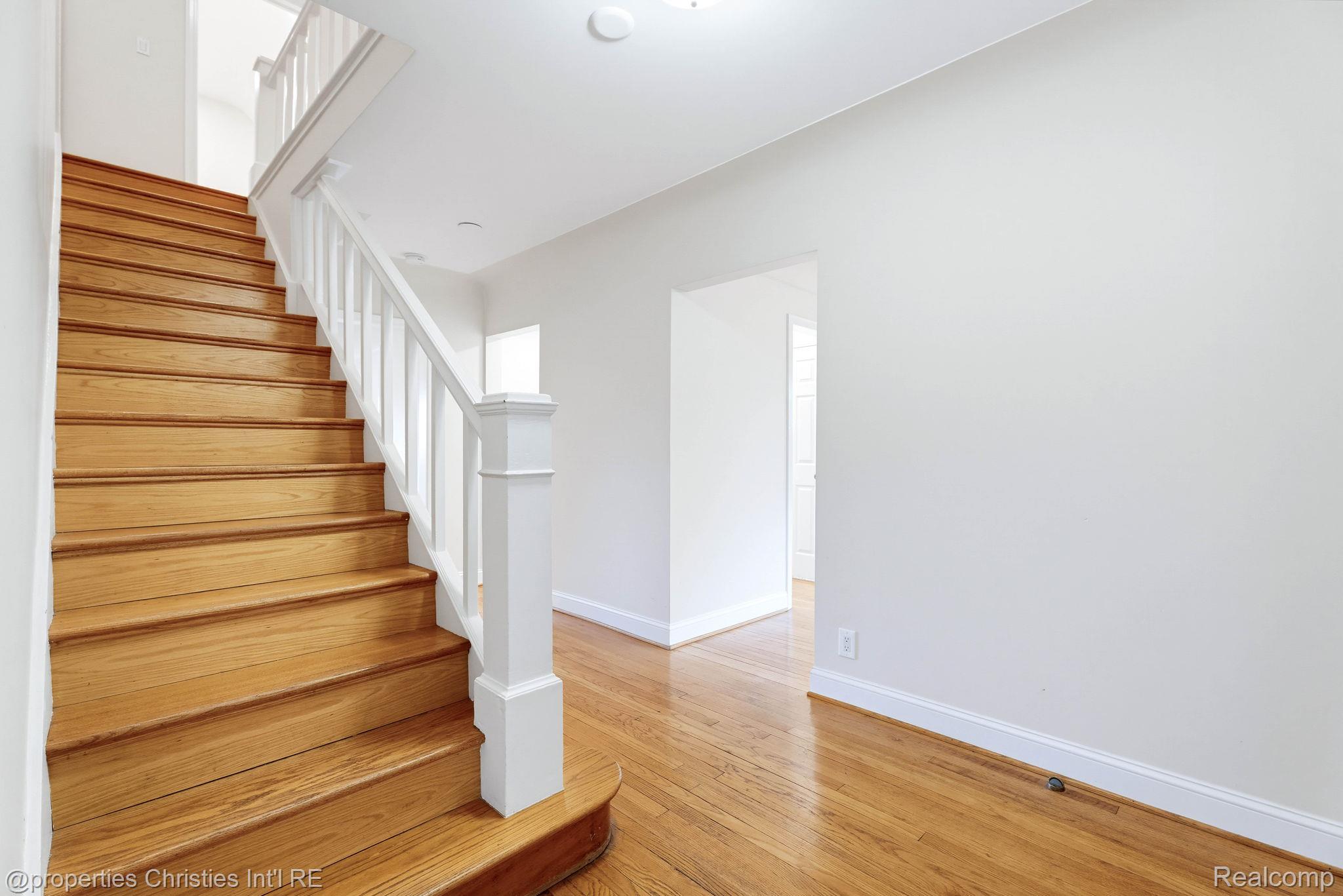 321 Fisher Court