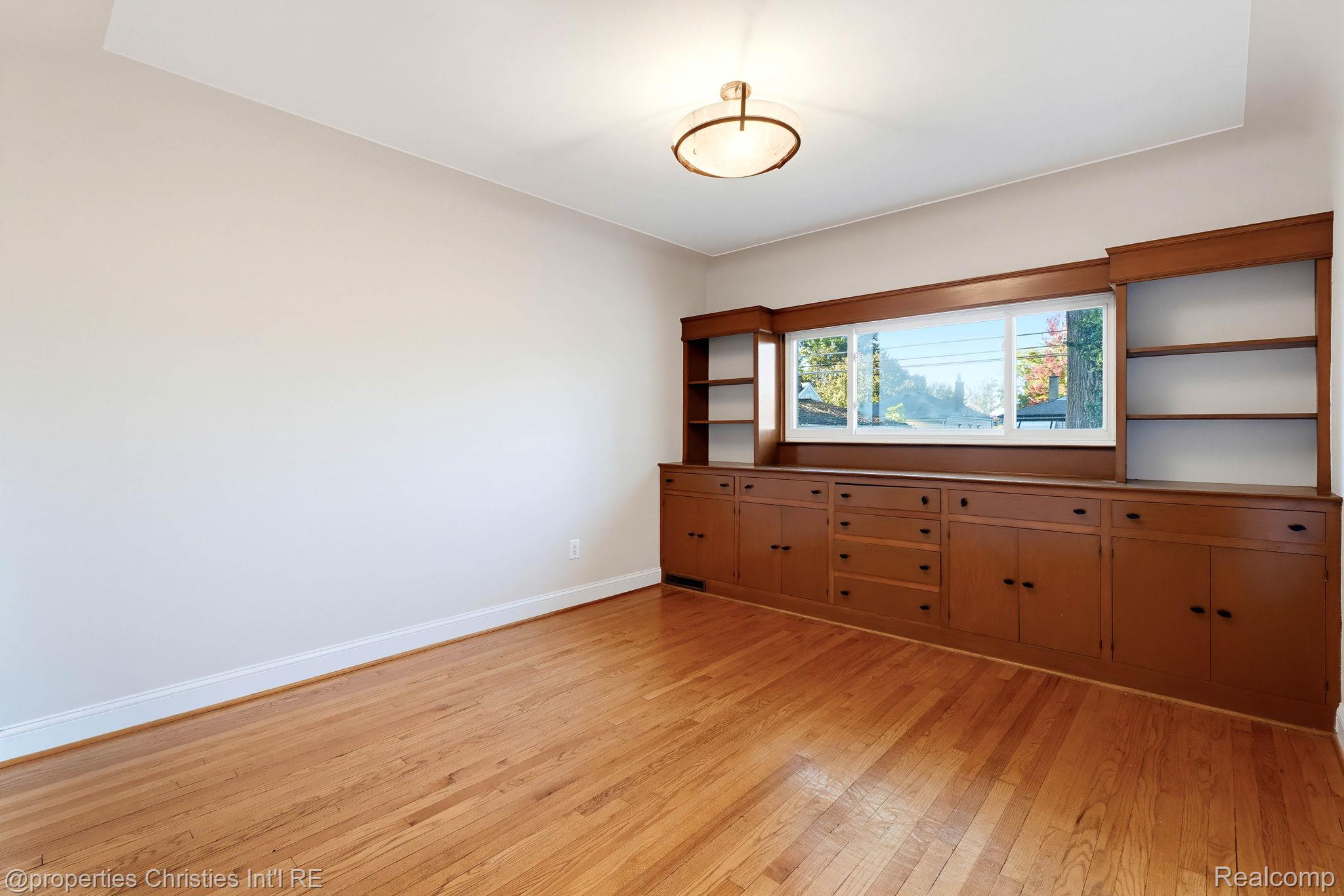 321 Fisher Court