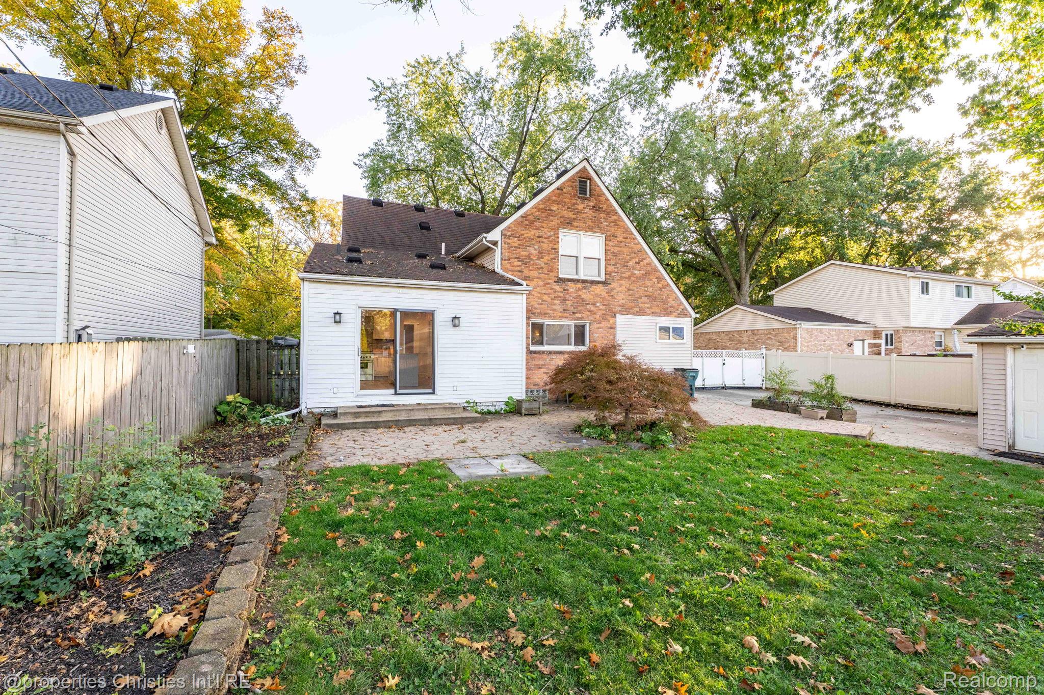 321 Fisher Court