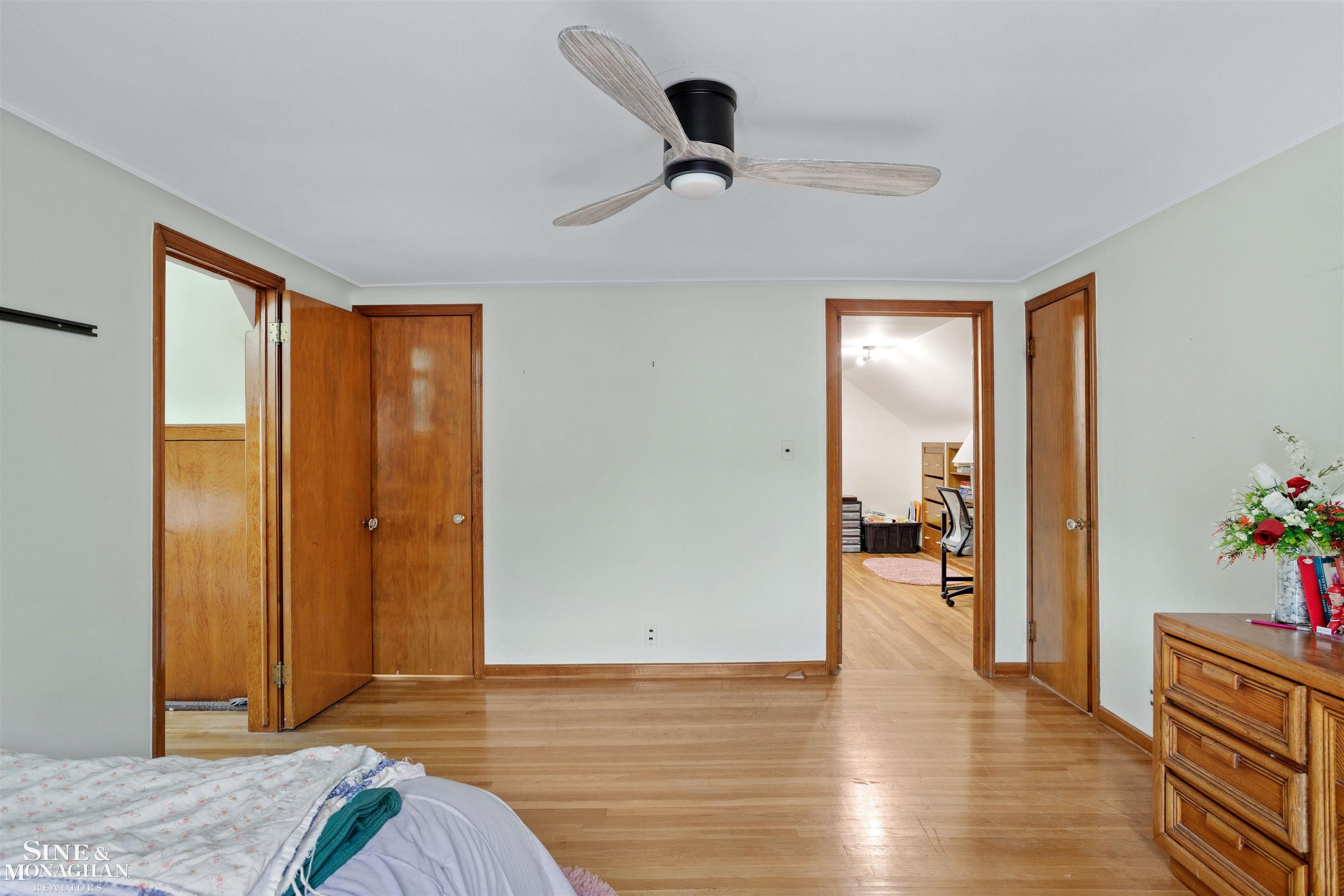 425 Madison Street