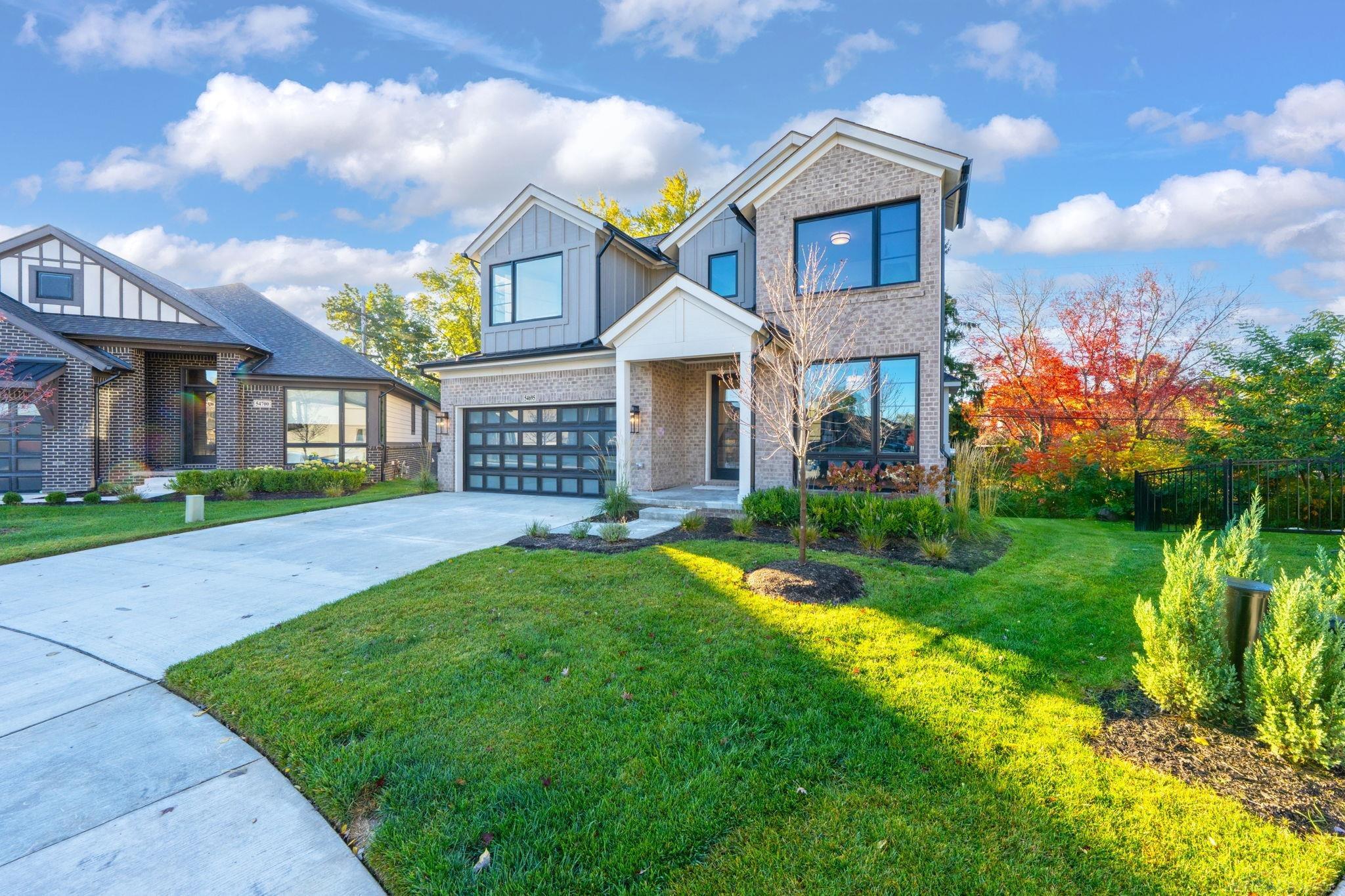 54695 Camden Court