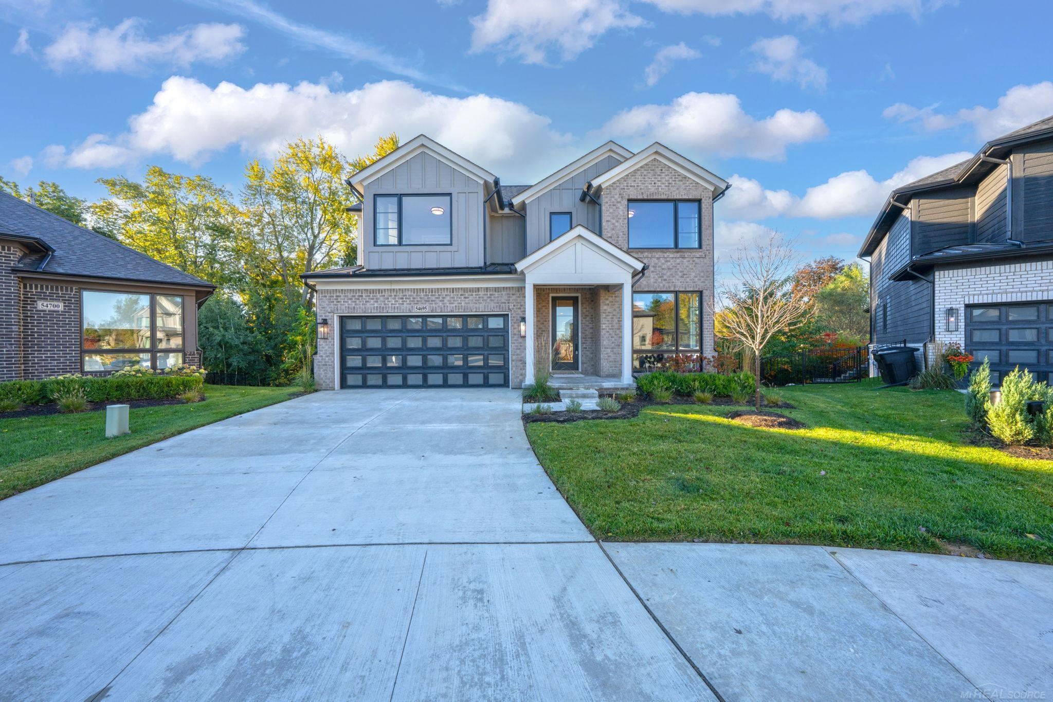 54695 Camden Court
