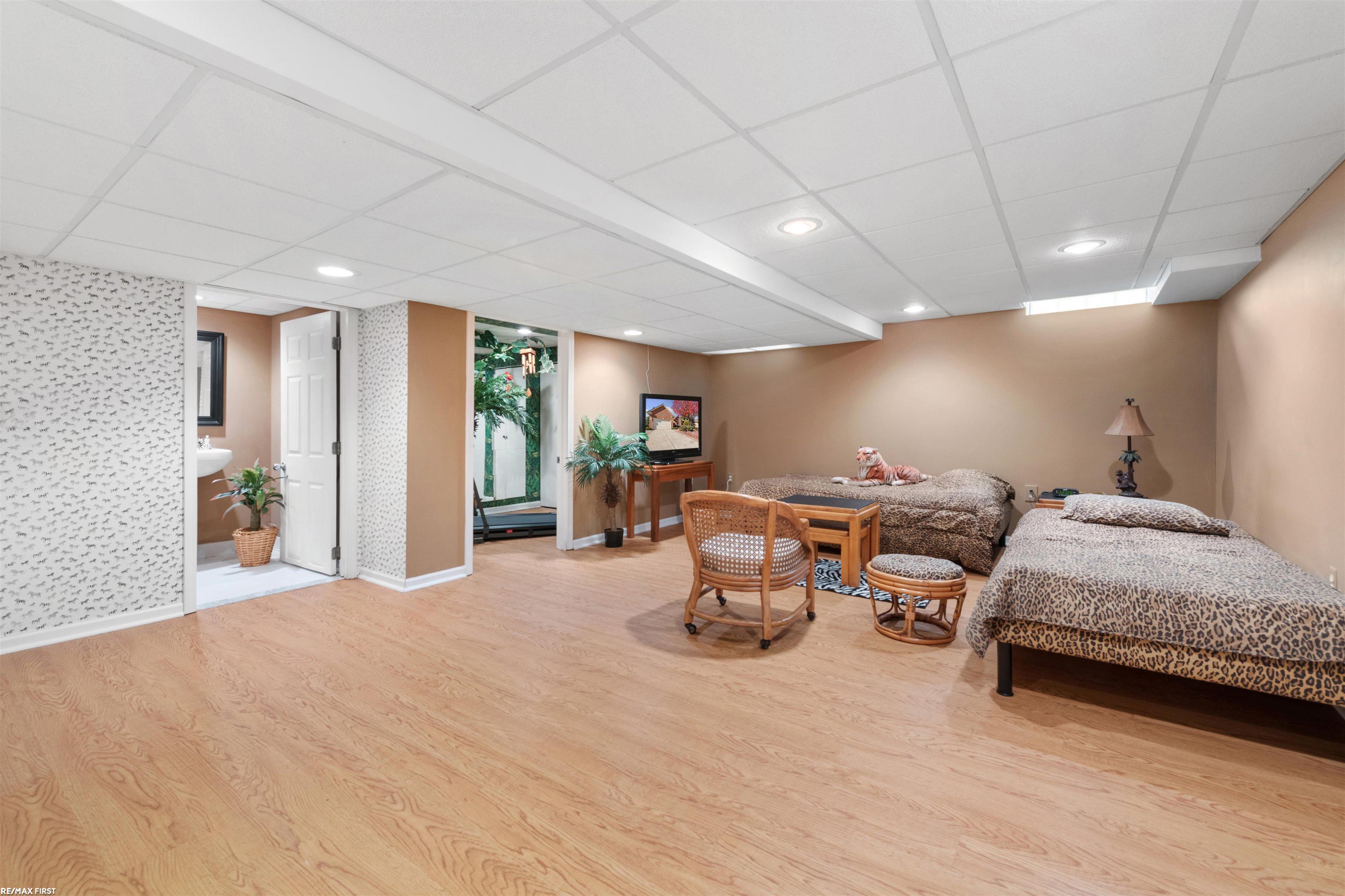 48727 Fairmont Drive