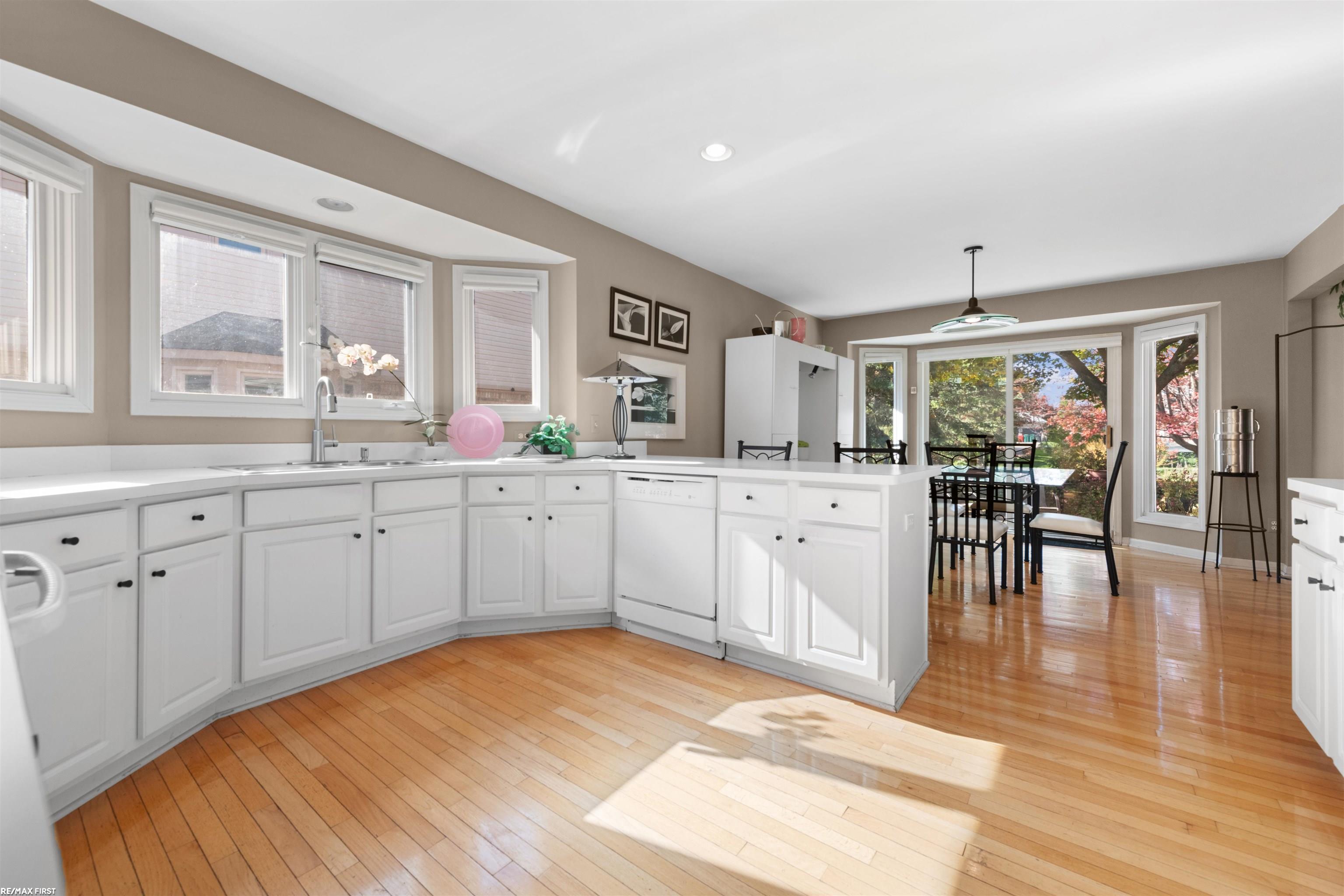 48727 Fairmont Drive