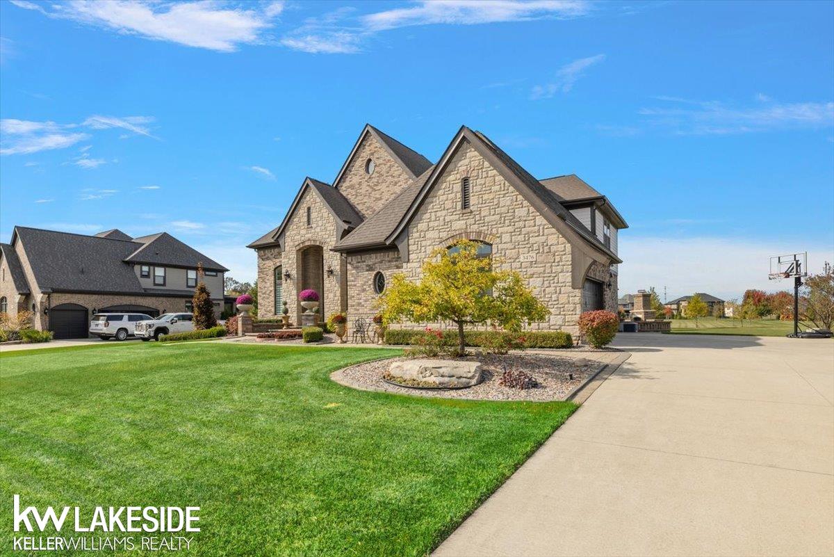 3476 Royal Berkshire Lane