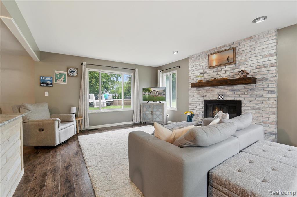 7031 Cleon Drive