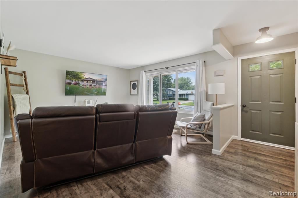 7031 Cleon Drive