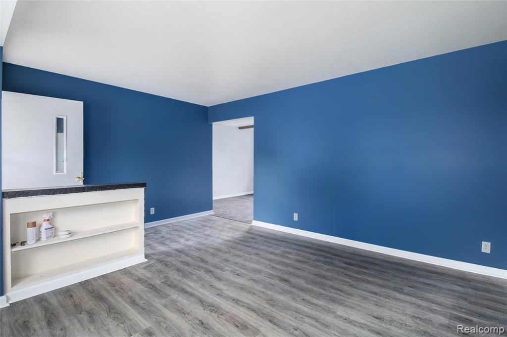 3345 Ridgecliffe Drive