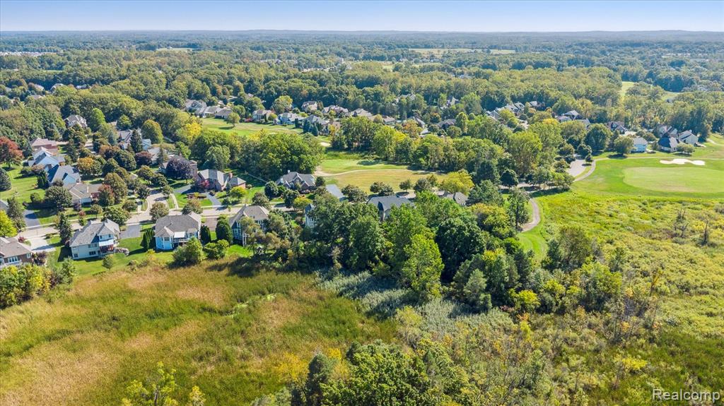 124 Woodfield Parkway