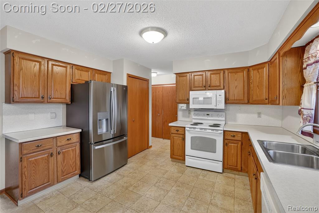 7479 Country Meadow Drive