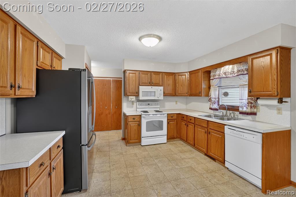 7479 Country Meadow Drive