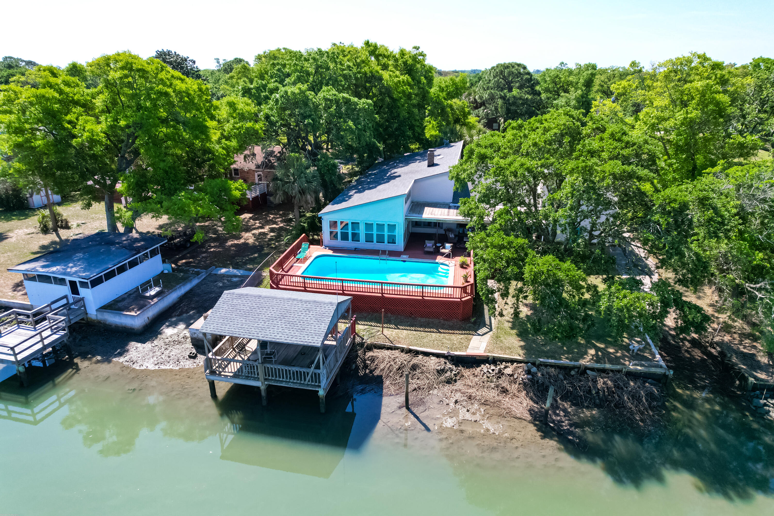 1586 Oak Island Drive