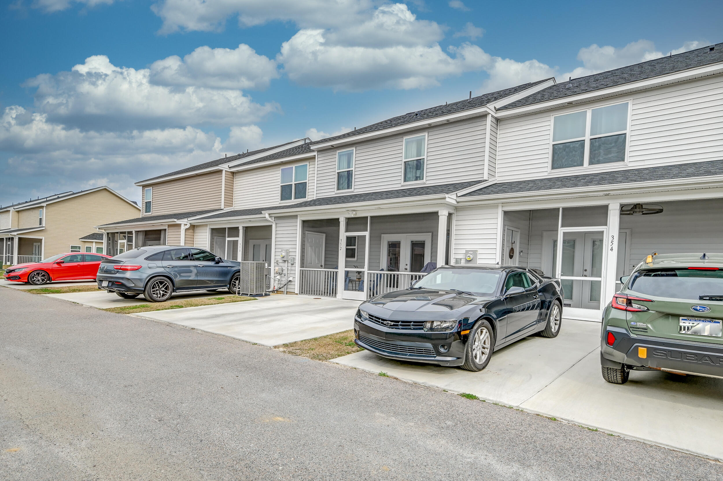 352 Silverdrop Street