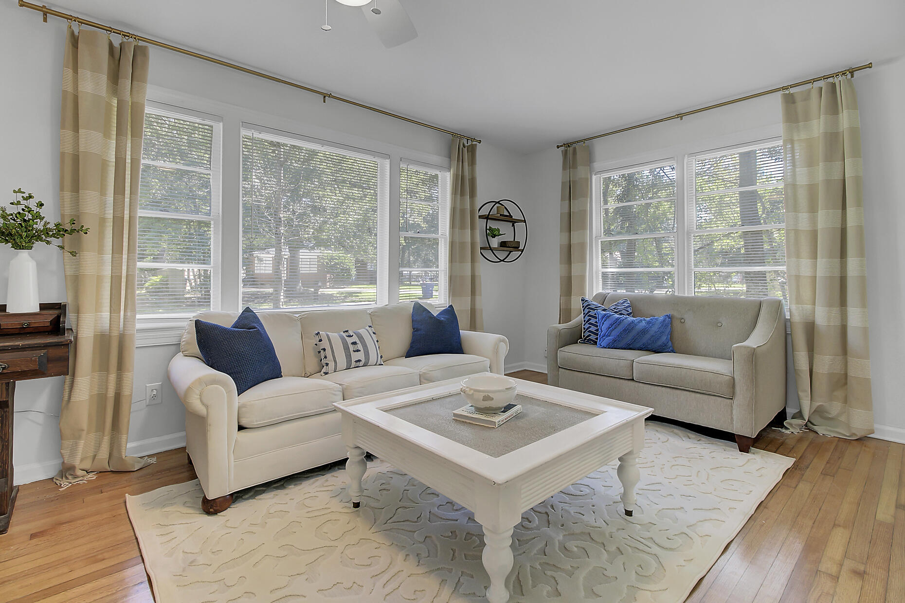 759 W Westchester Drive