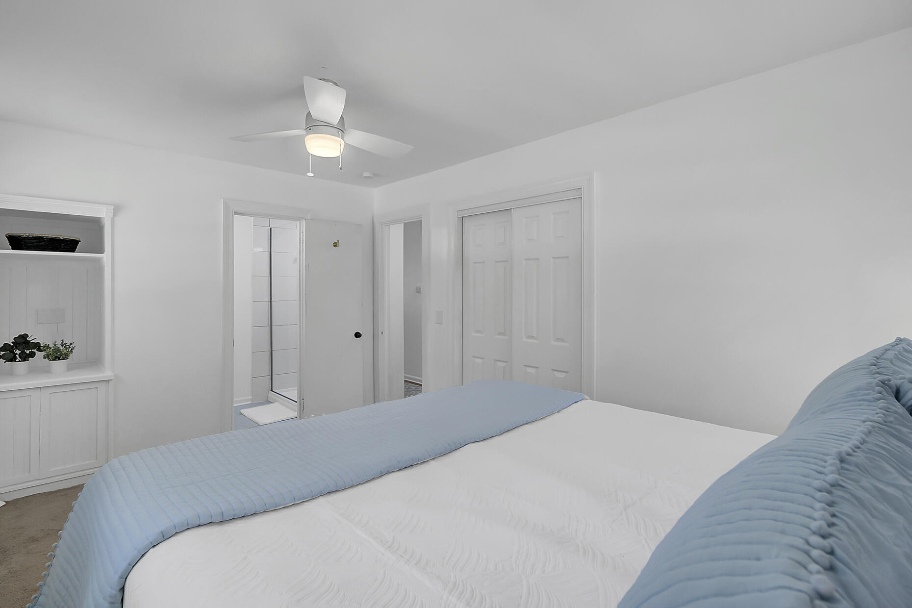759 W Westchester Drive