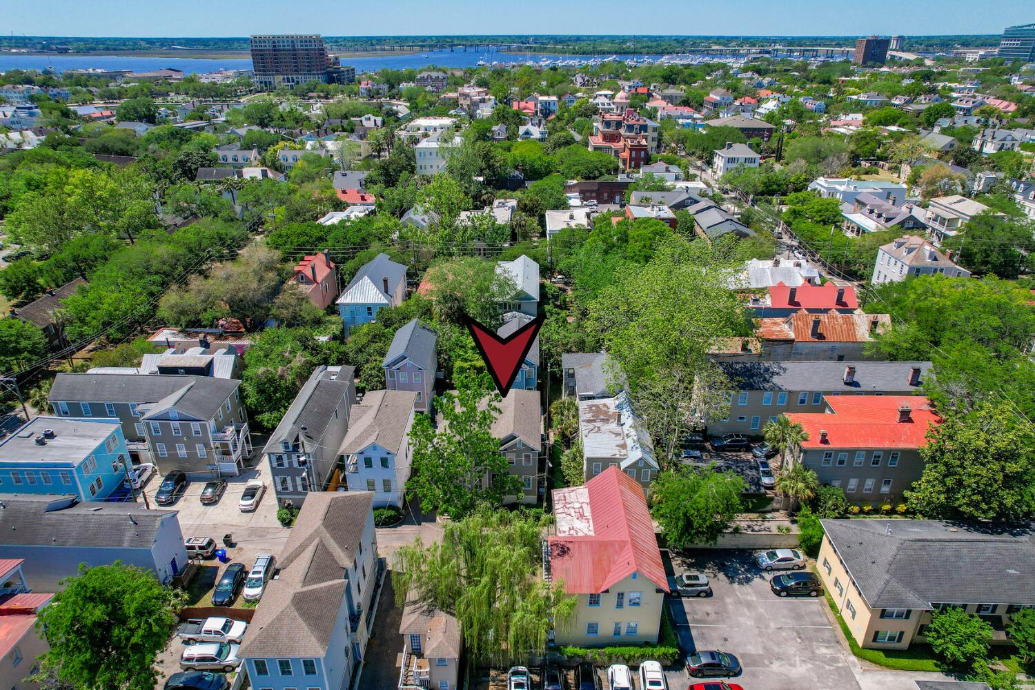 13 1/2 Kirkland Lane