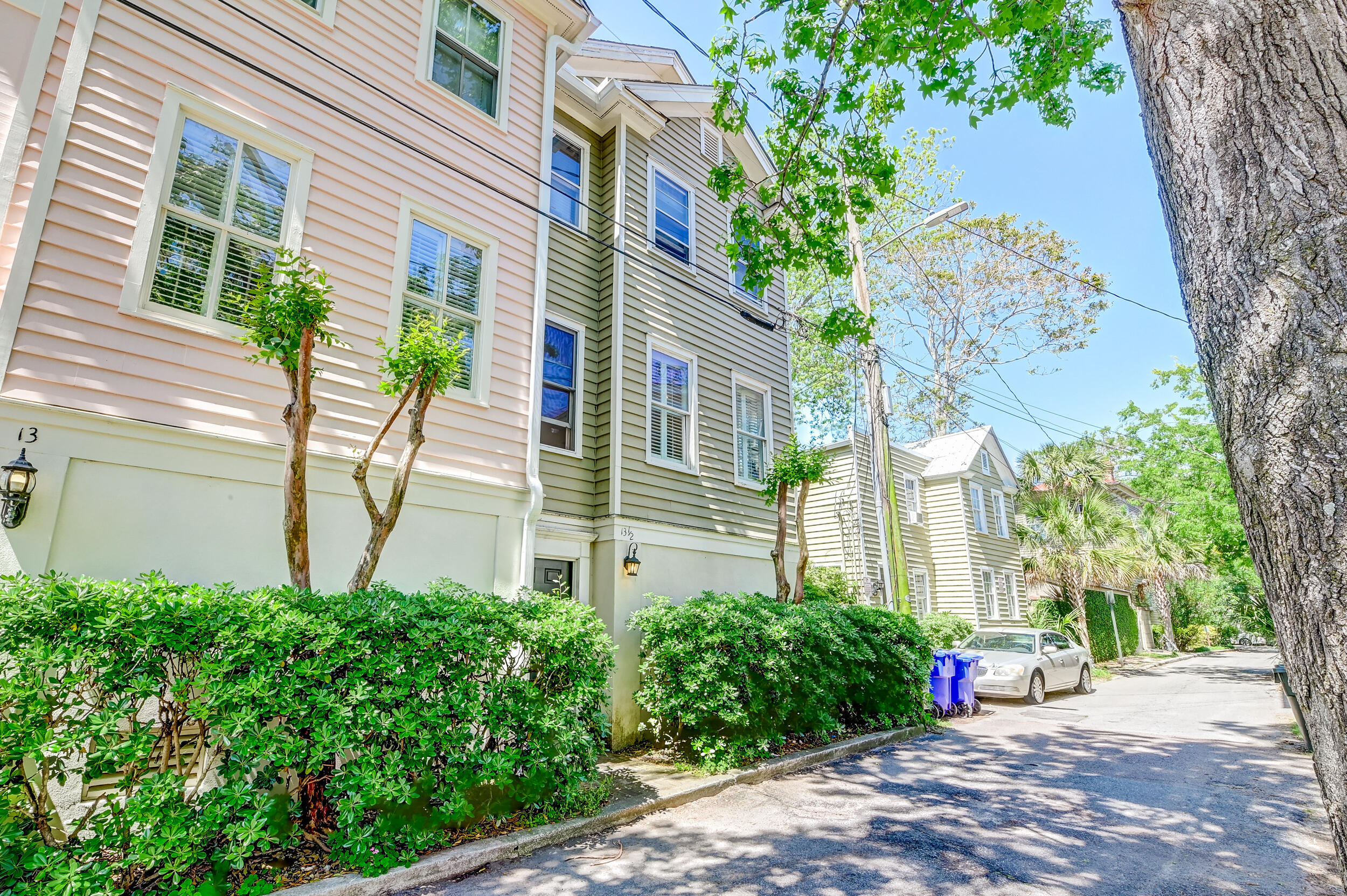 13 1/2 Kirkland Lane