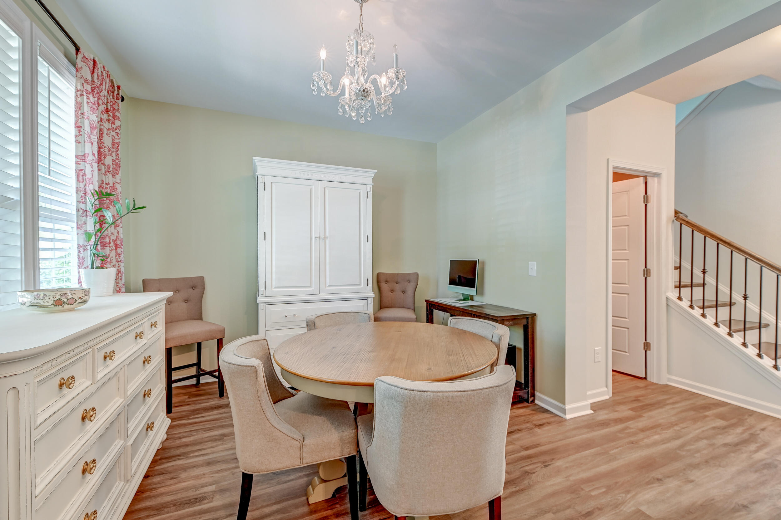 1674 Emmets Road