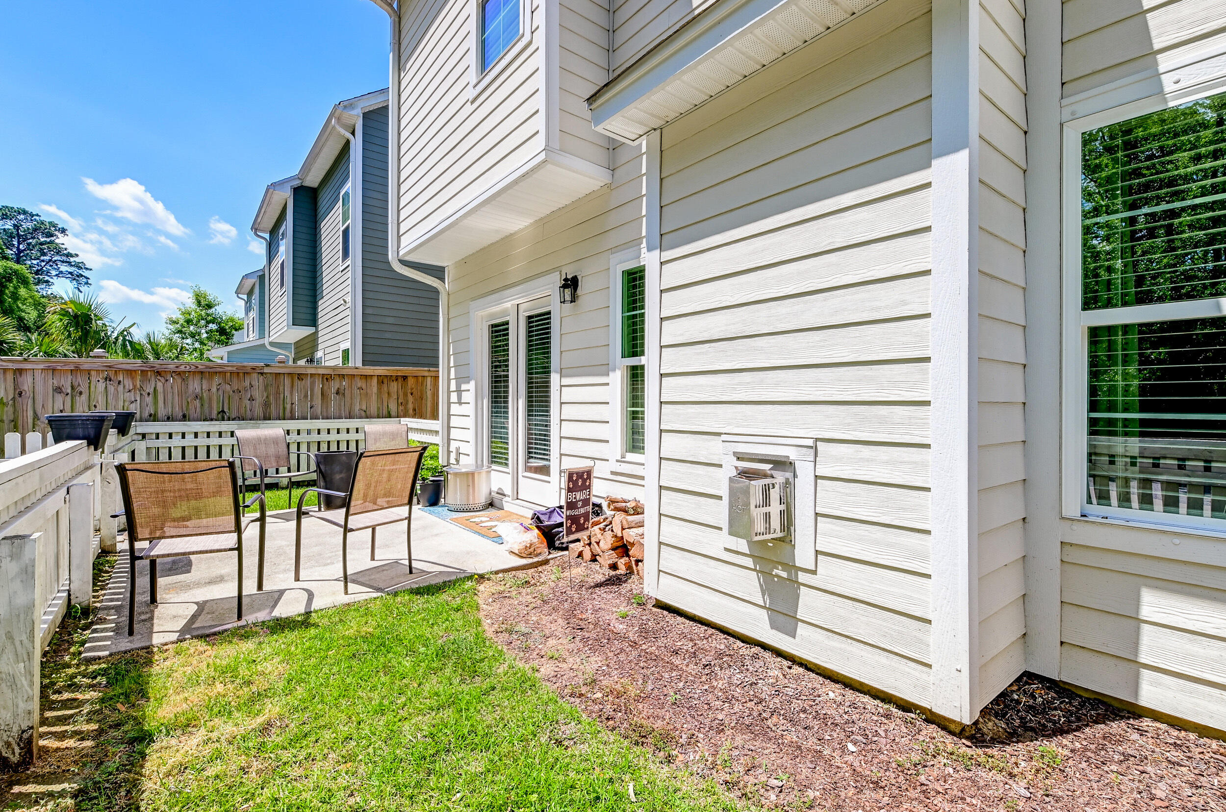 1674 Emmets Road