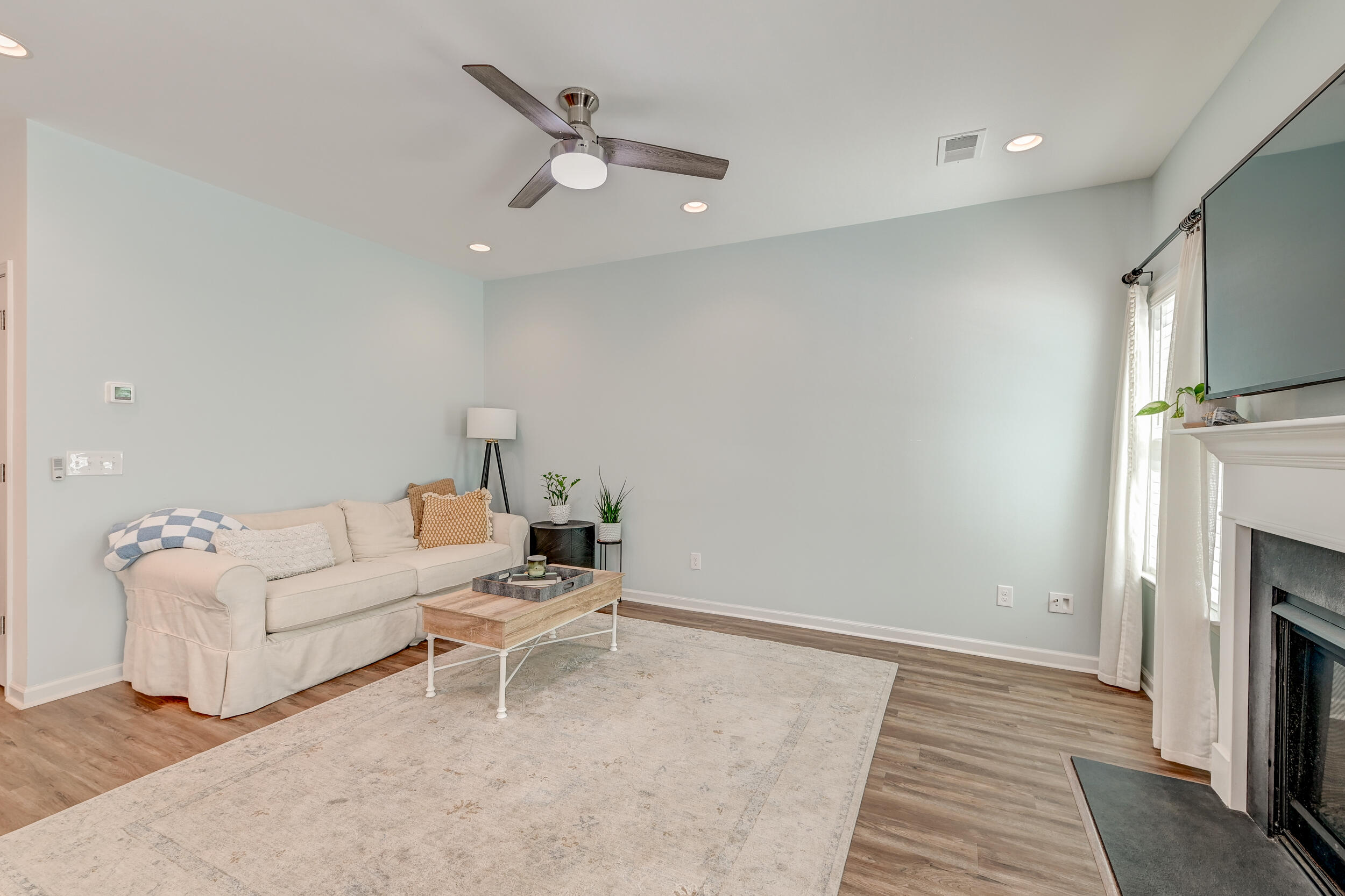1674 Emmets Road