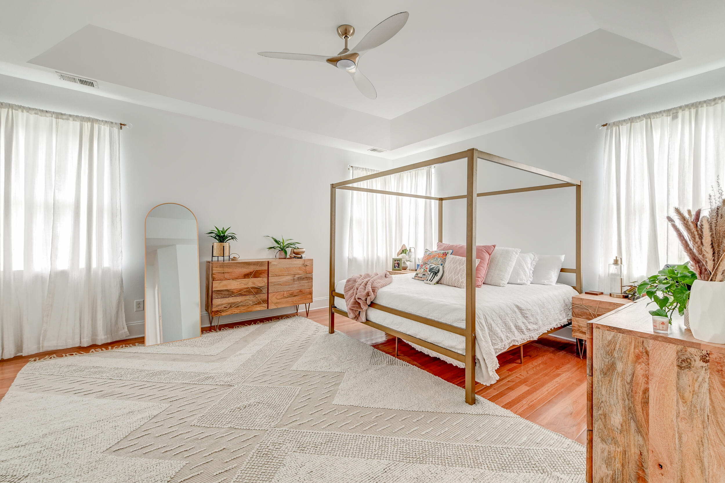 1470 Saint Hubert Way