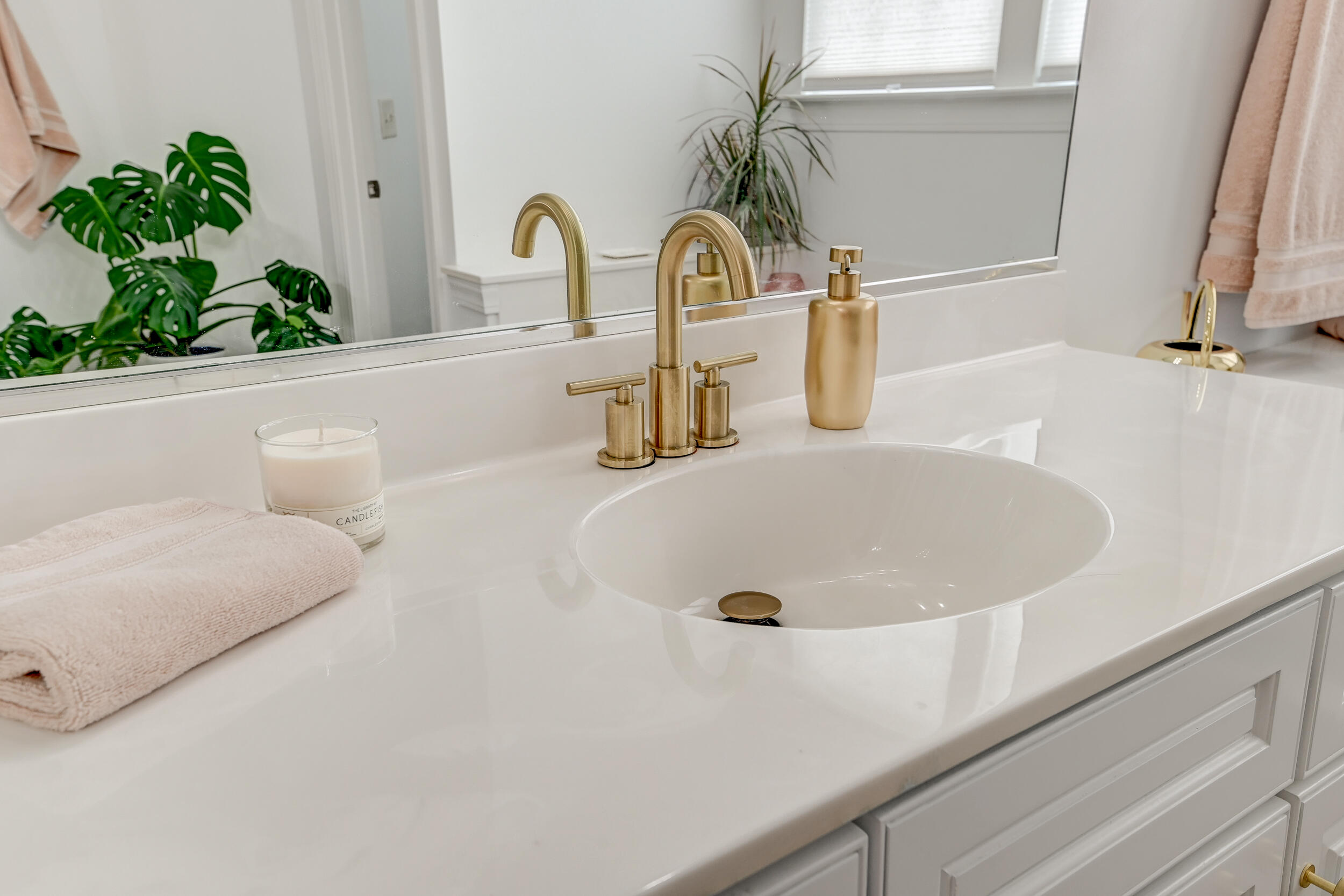 1470 Saint Hubert Way