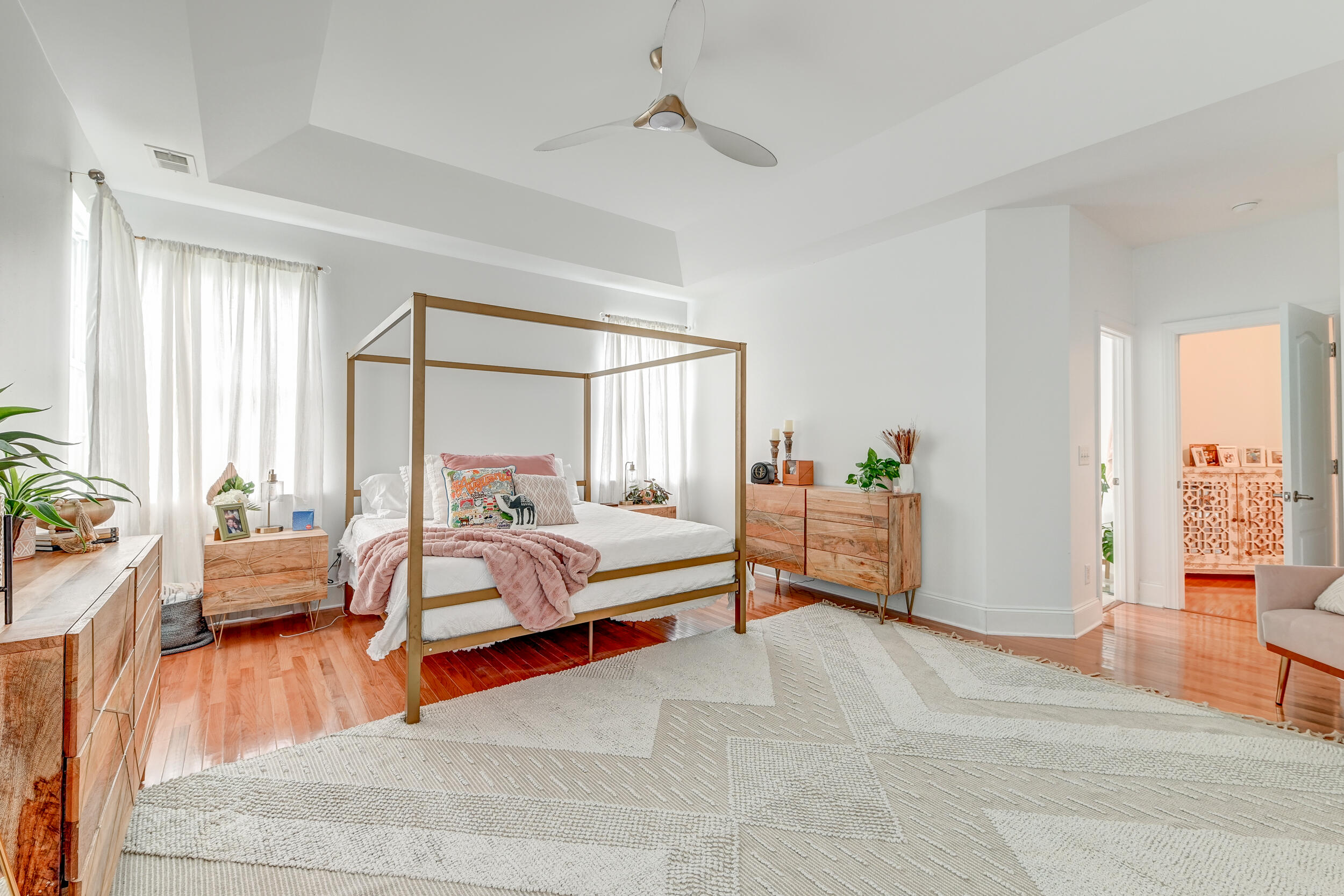 1470 Saint Hubert Way