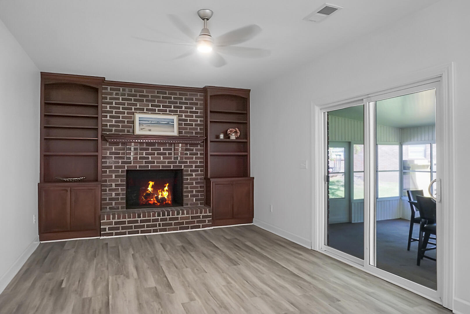 1202 Dennis Boulevard