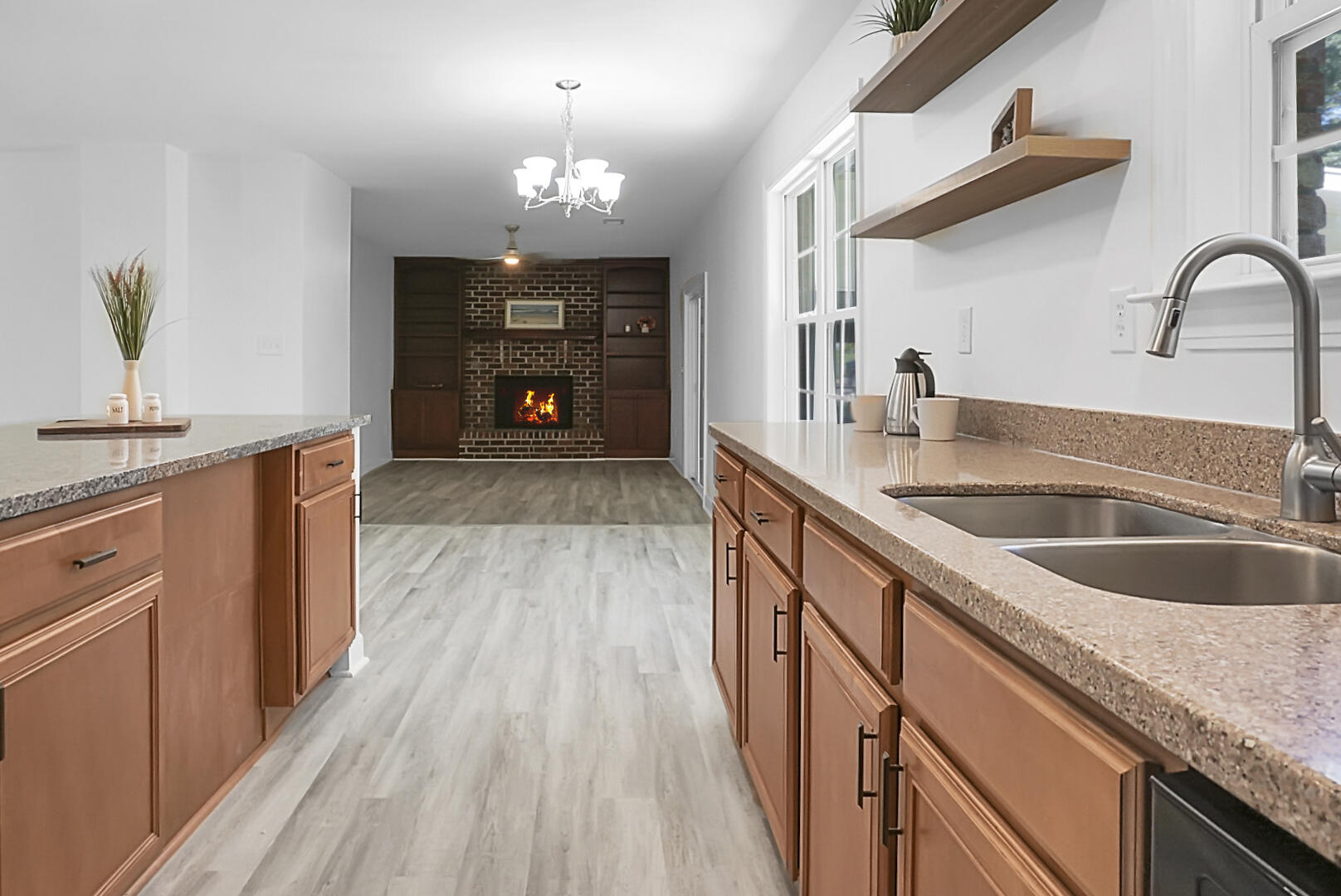 1202 Dennis Boulevard